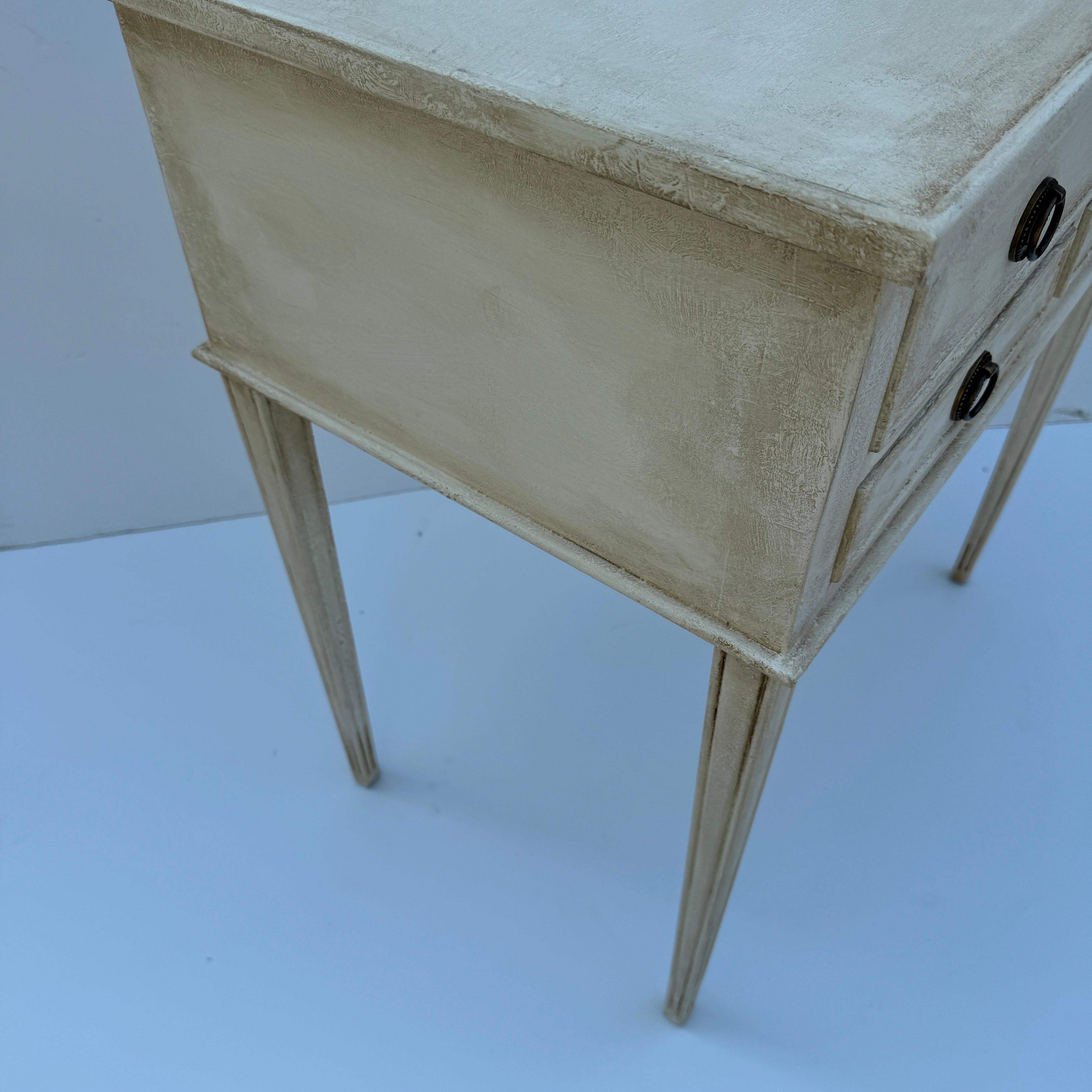 Swedish Gustavian Style Painted Side Table Bedside with 3 Drawers 5