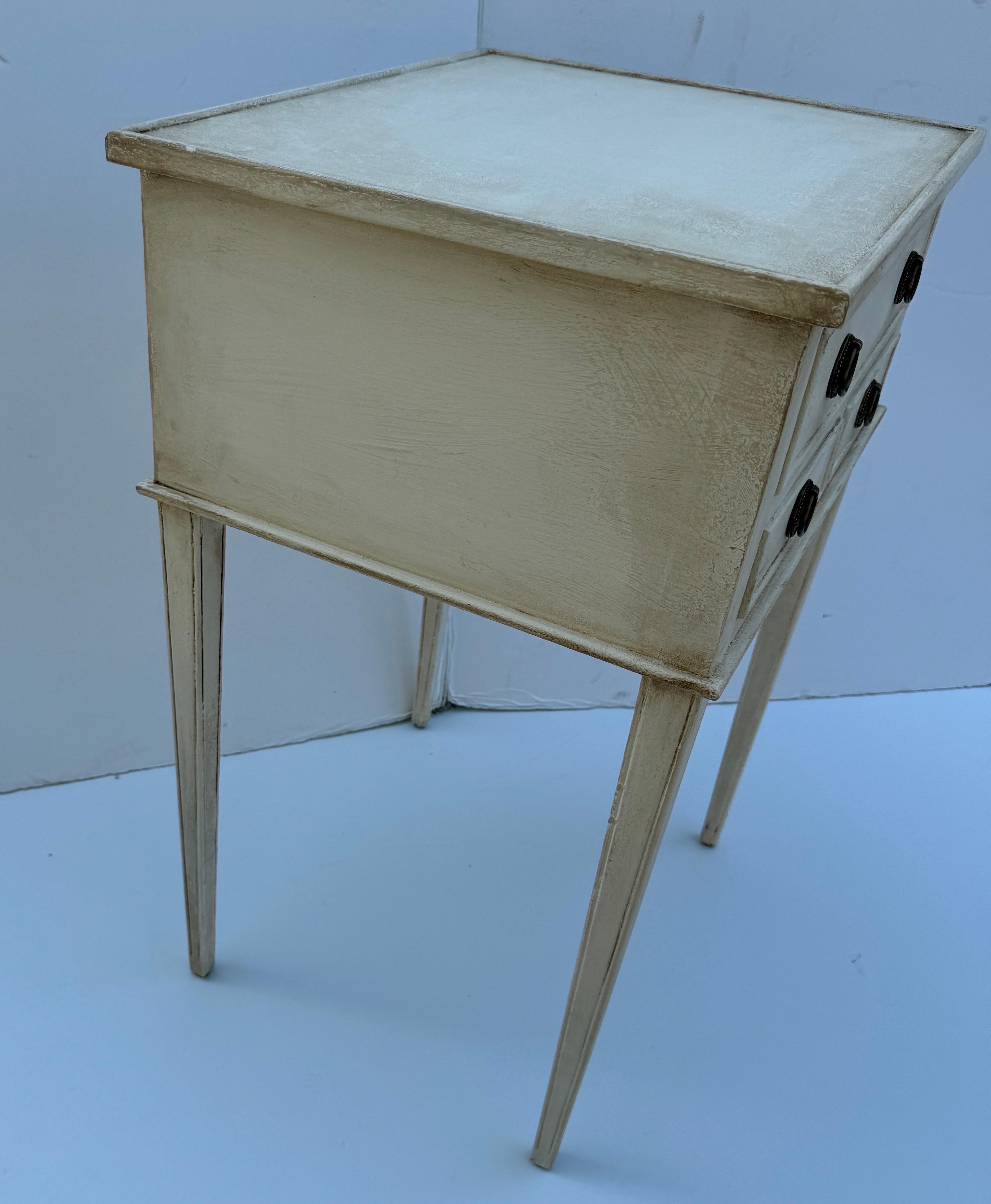 Swedish Gustavian Style Painted Side Table Bedside with 3 Drawers 8