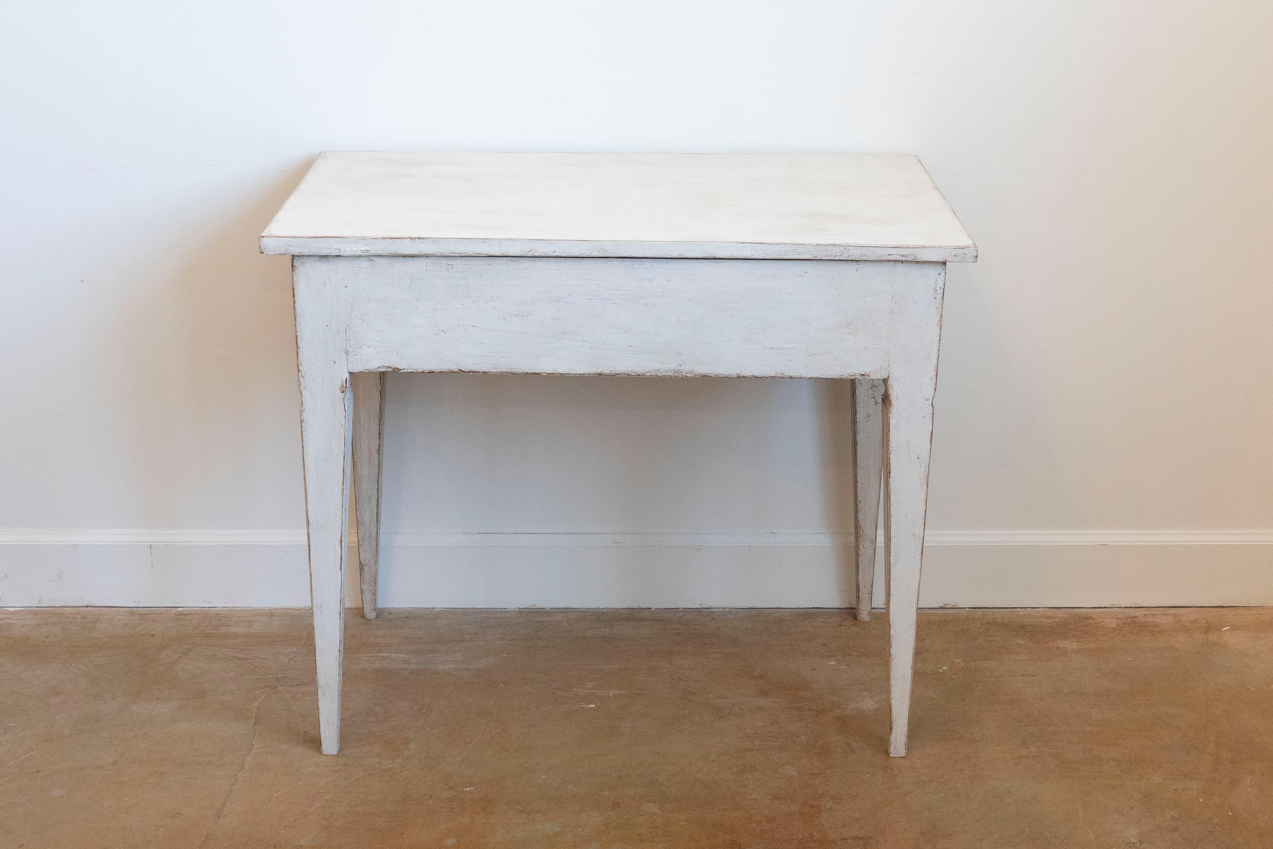Swedish Gustavian Style Painted Side Table with Reeded Drawer and Tapered Legs For Sale 3