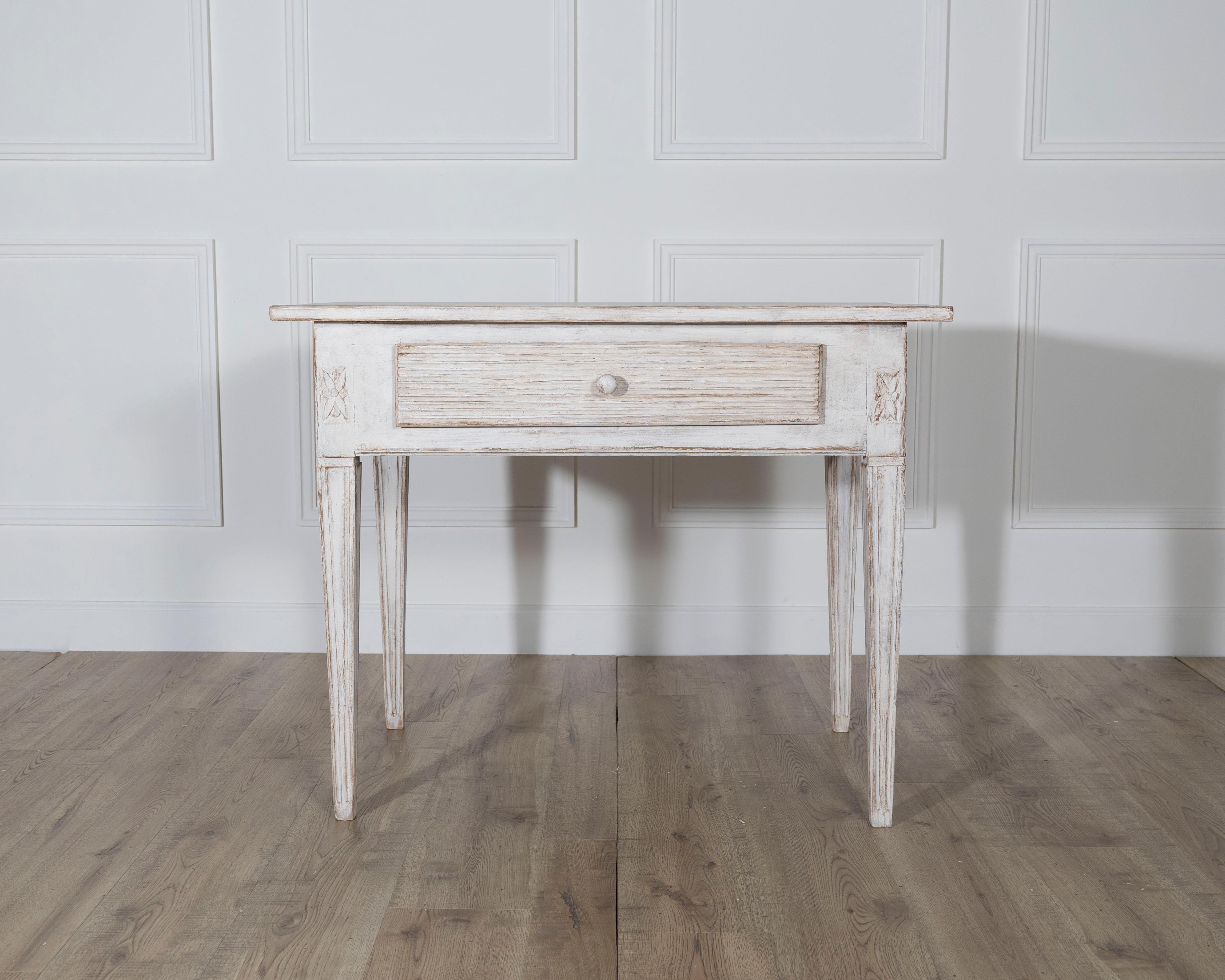 Swedish Gustavian Style Painted Table, circa 1850 In Good Condition For Sale In Atlanta, GA