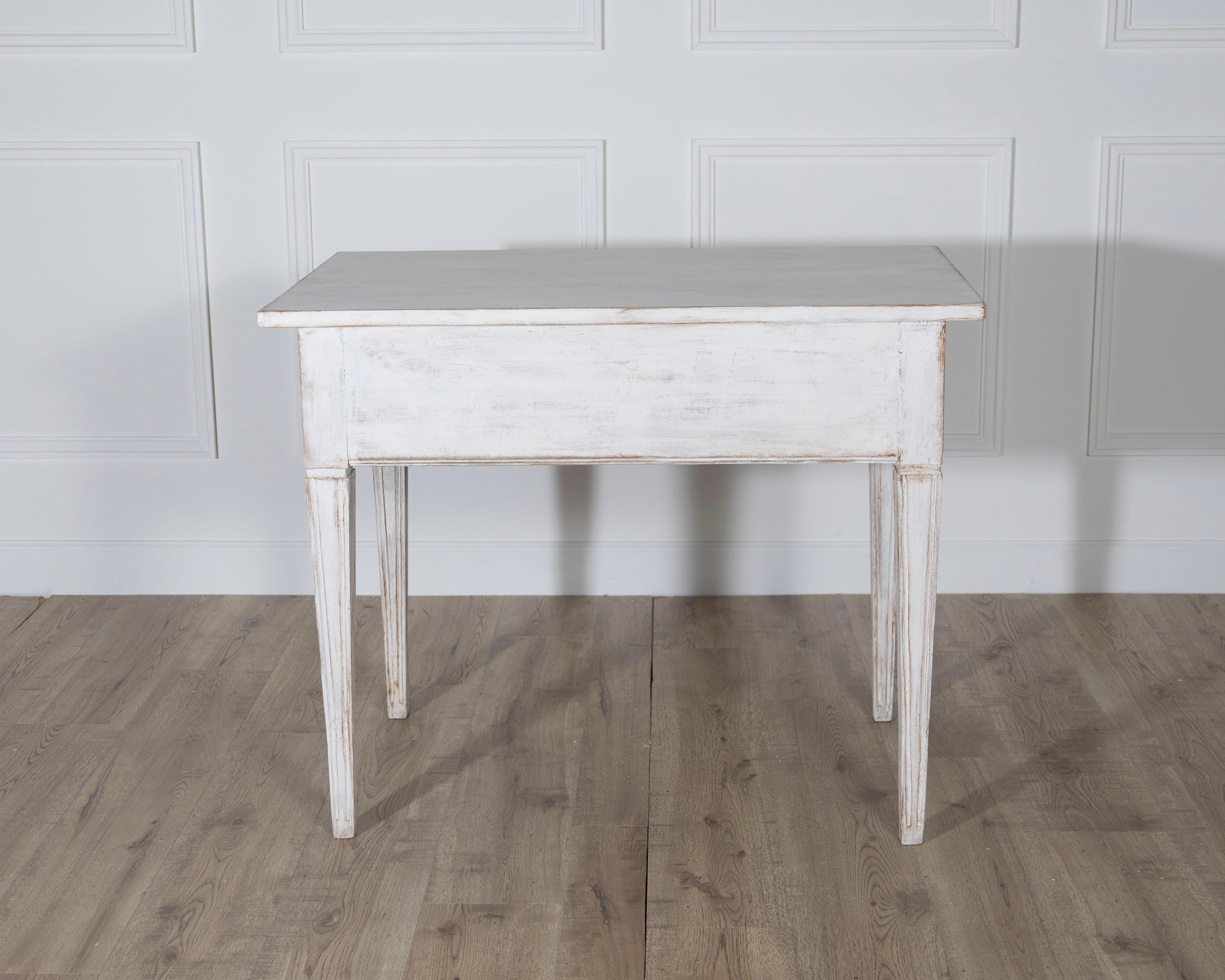 Swedish Gustavian Style Painted Table, circa 1850 For Sale 2