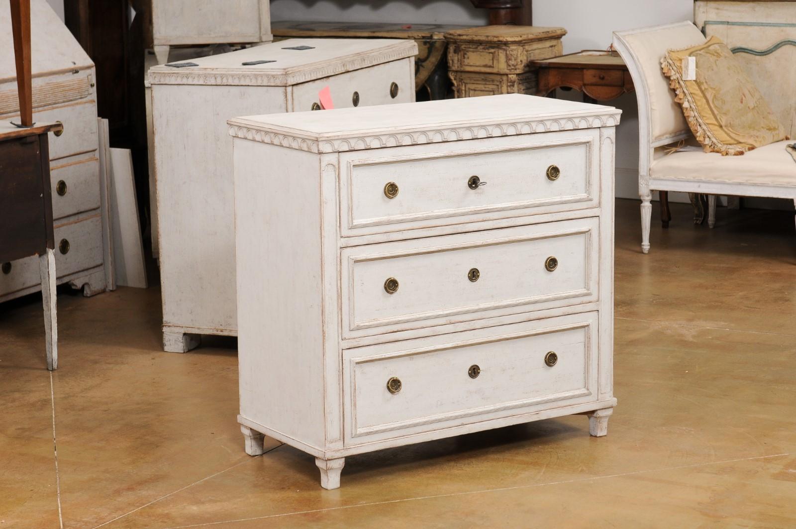 Swedish Gustavian Style Painted Wood 1890s Three-Drawer Carved Commode In Good Condition In Atlanta, GA