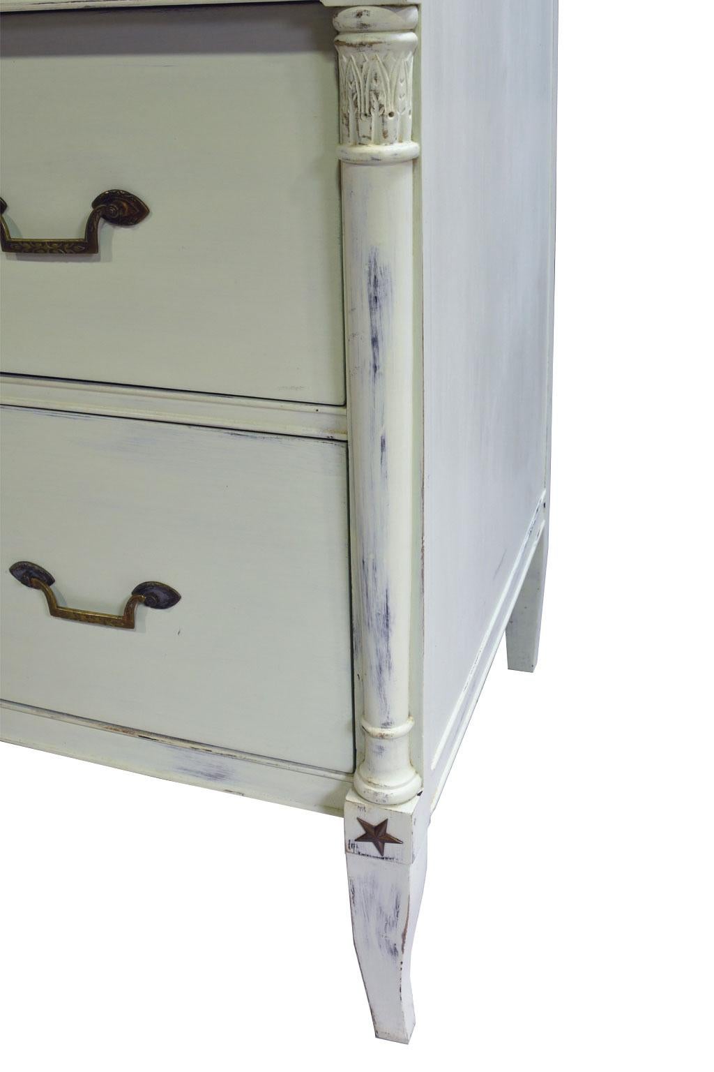 Swedish Gustavian-Style Pastel Green-Painted Chest of Drawers, circa 1935 3