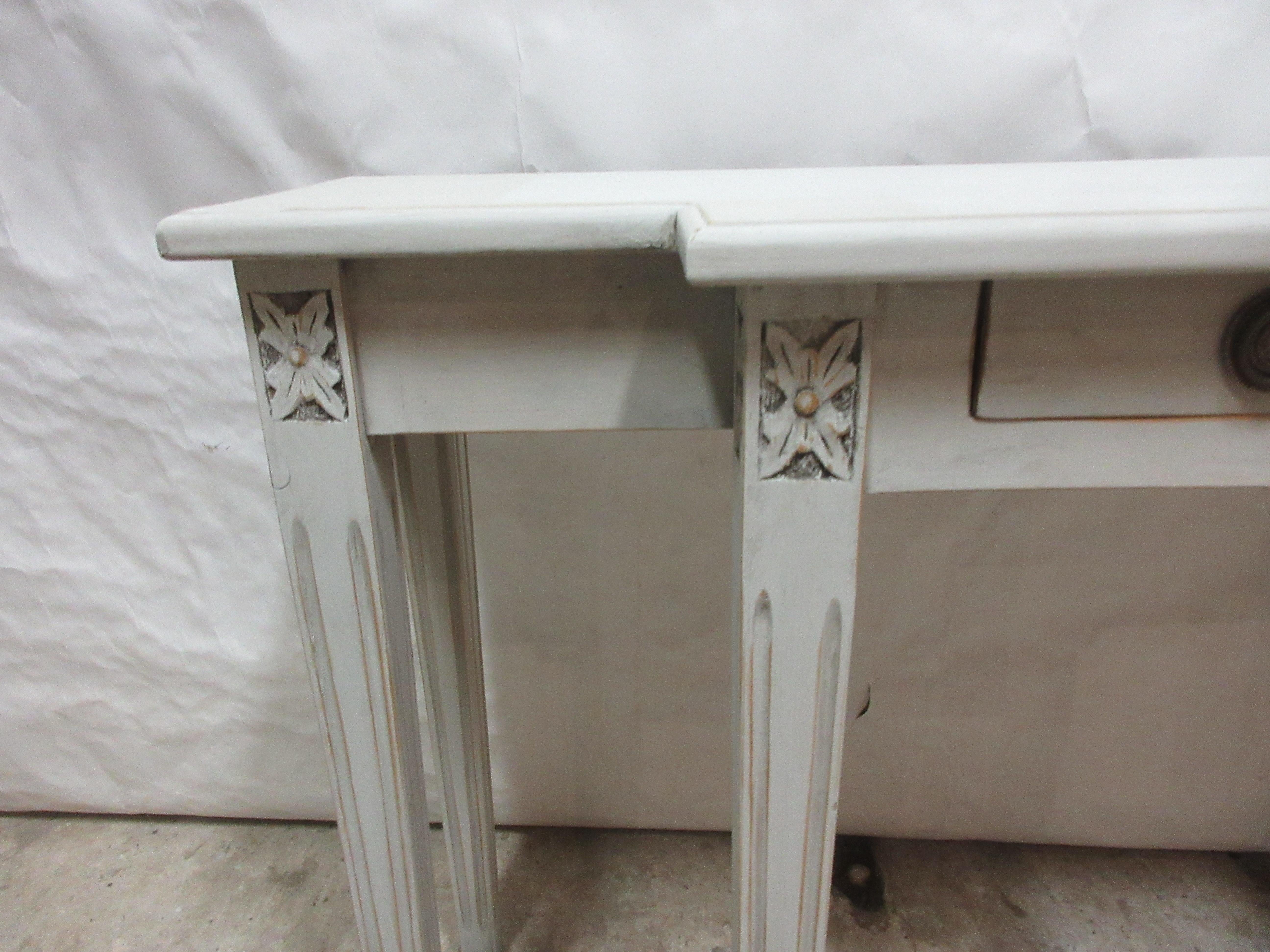 Swedish Gustavian Style Table In Good Condition For Sale In Hollywood, FL