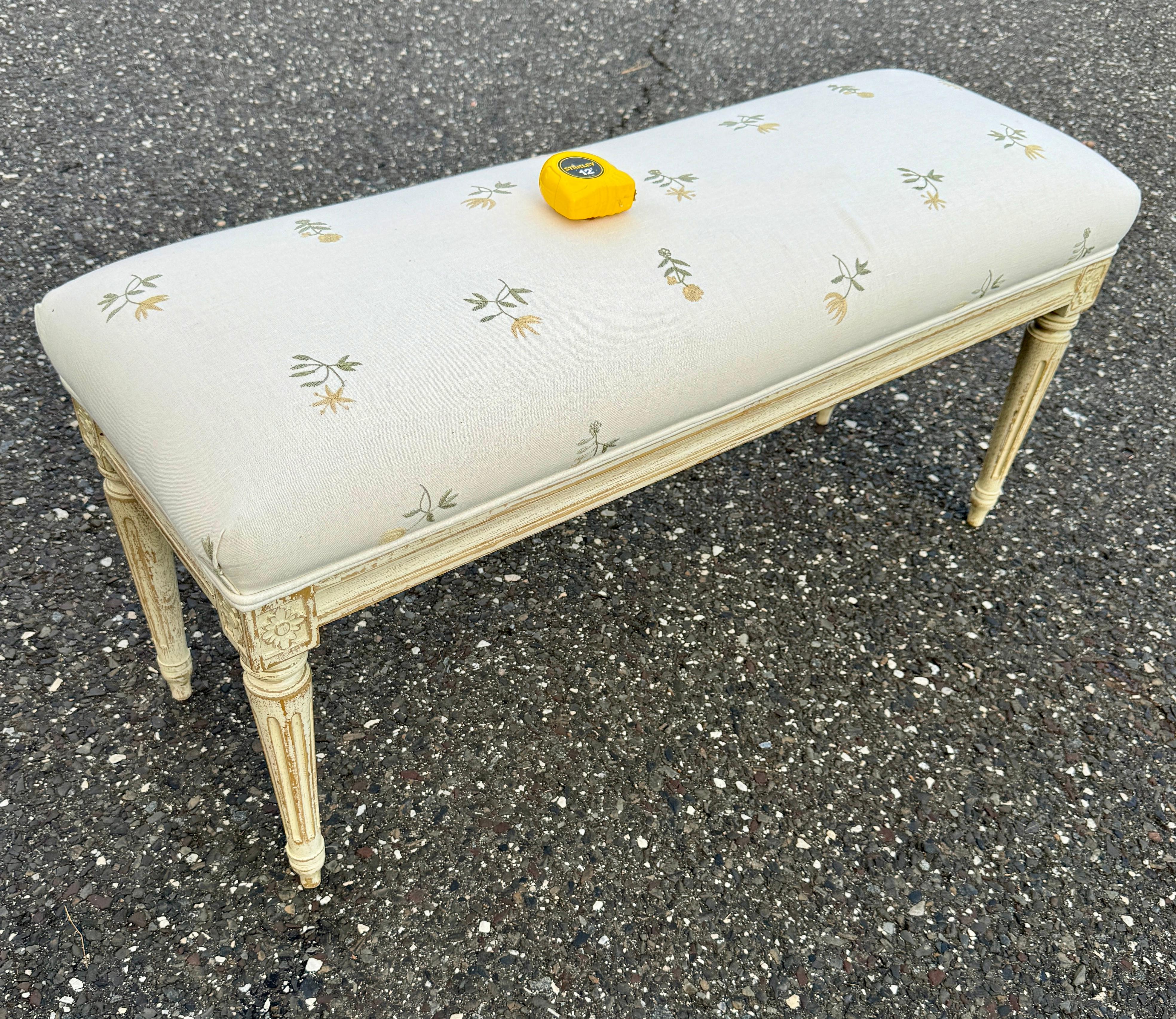 Swedish Gustavian Style Upholstered Painted Bench For Sale 5