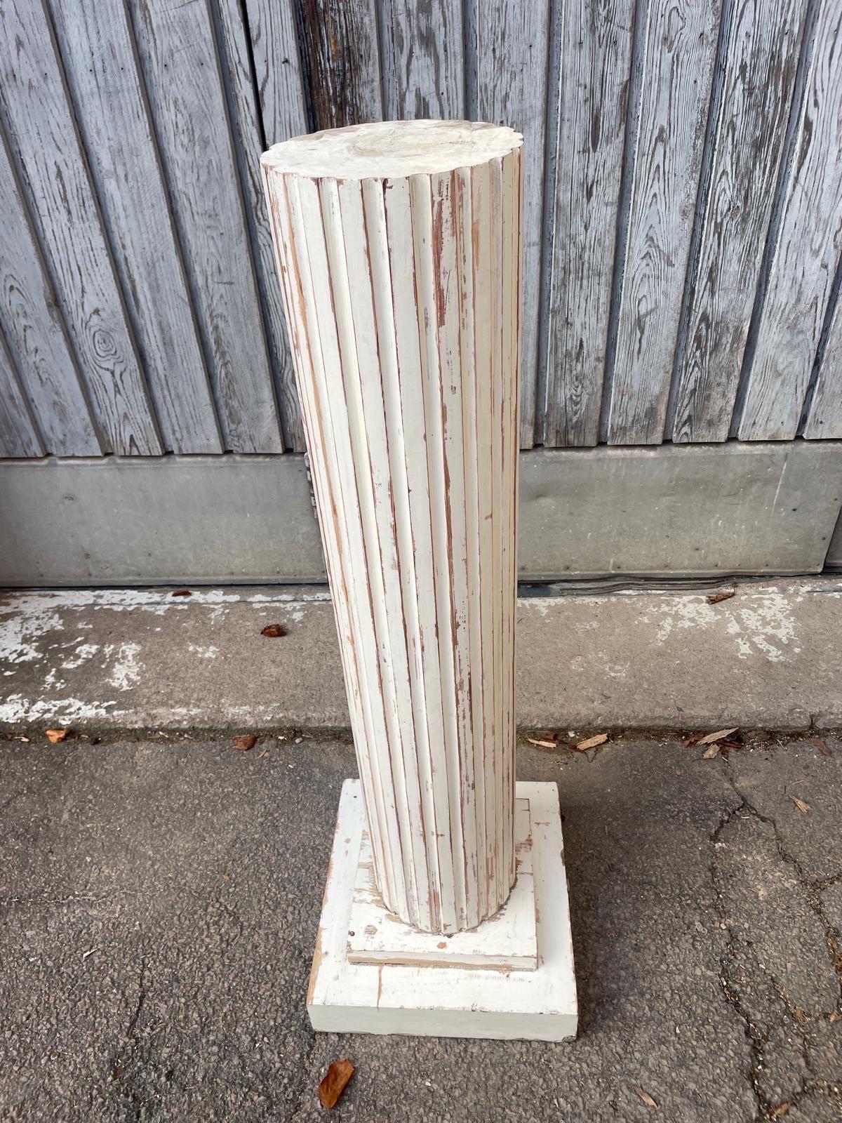 Colonna svedese gustaviana alta dipinta in Wood in vendita 2
