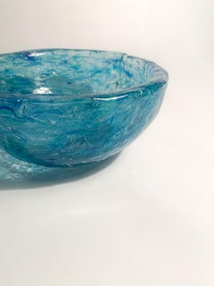 Schwedische mundgeblasene Schale aus blauem Glas, 1970er Jahre