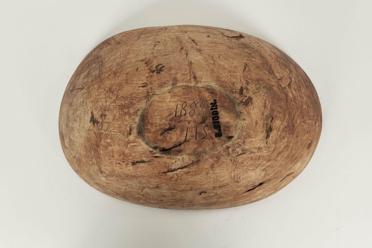 Swedish Hand-Carved Root Bowl in Faded Red Paint 1
