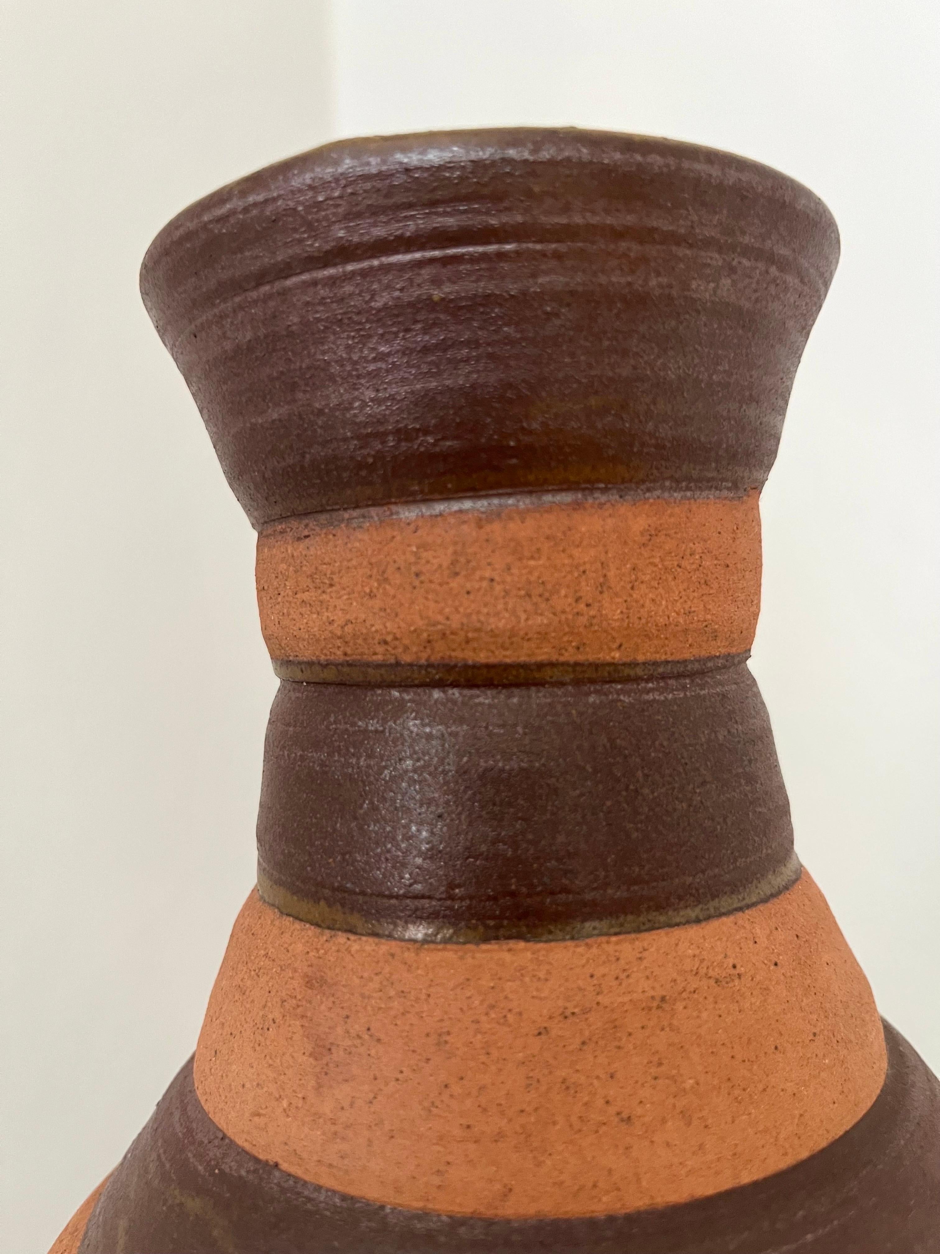 Grès Vase suédois fabriqué à la main, années 1960 en vente