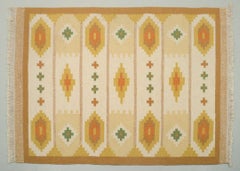 Swedish handwoven carpet in pure wool. Rölakan technique. Mid-20th C.