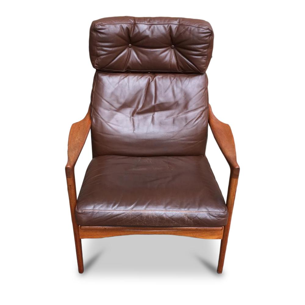 Swedish High Back Brown Leather Teak Easy Chair by Ib Kofod-Larsen for OPE 1960s In Good Condition For Sale In Riga, Latvia