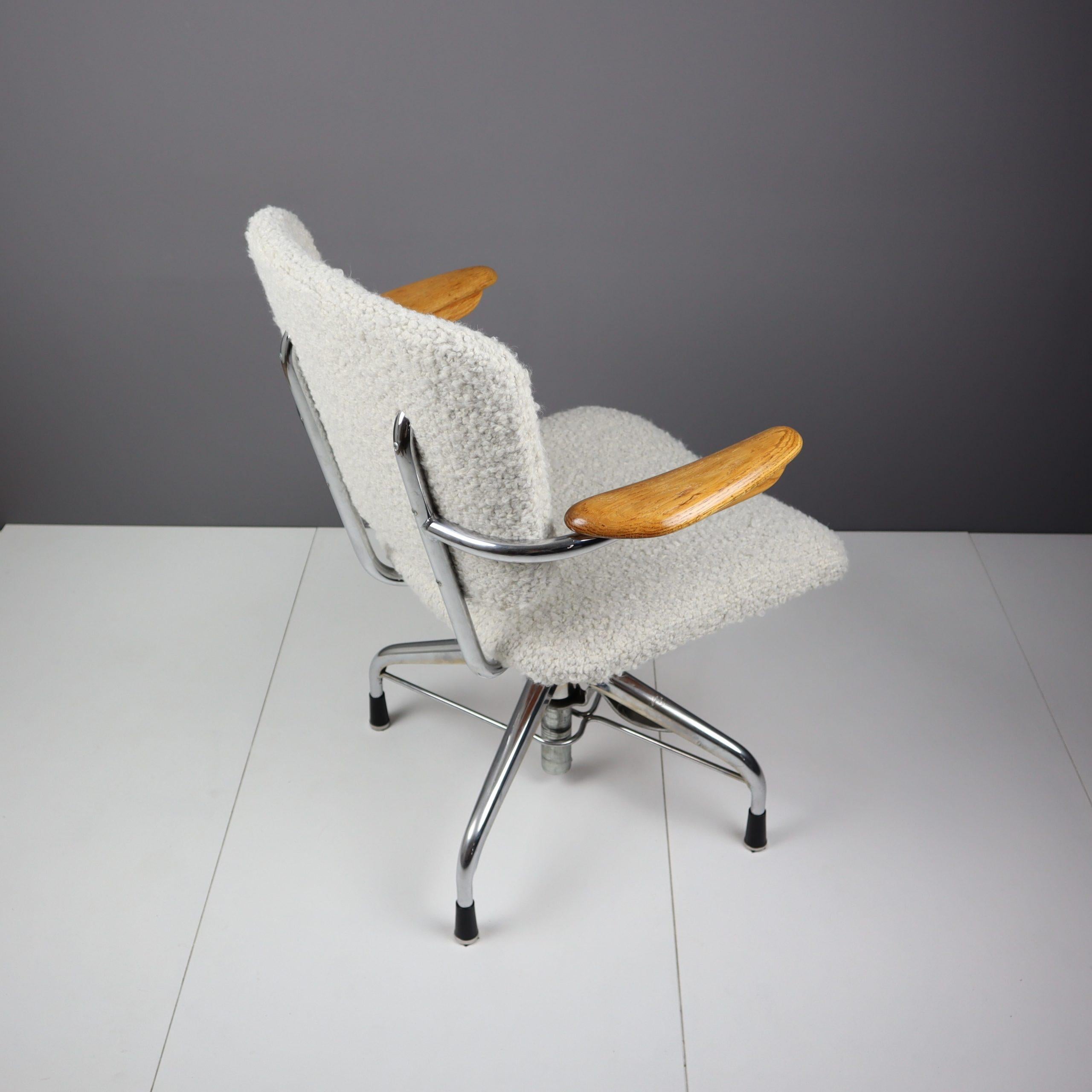 Mid-20th Century Swedish Industrial Office Chair For Sale