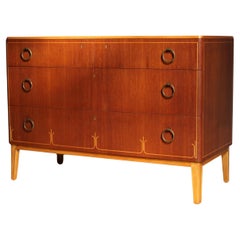 Wood Commodes and Chests of Drawers