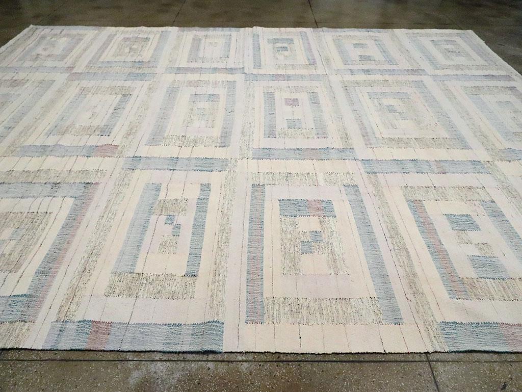 Swedish Inspired Contemporary Handmade Turkish Flat-Weave Kilim Large Carpet For Sale 1