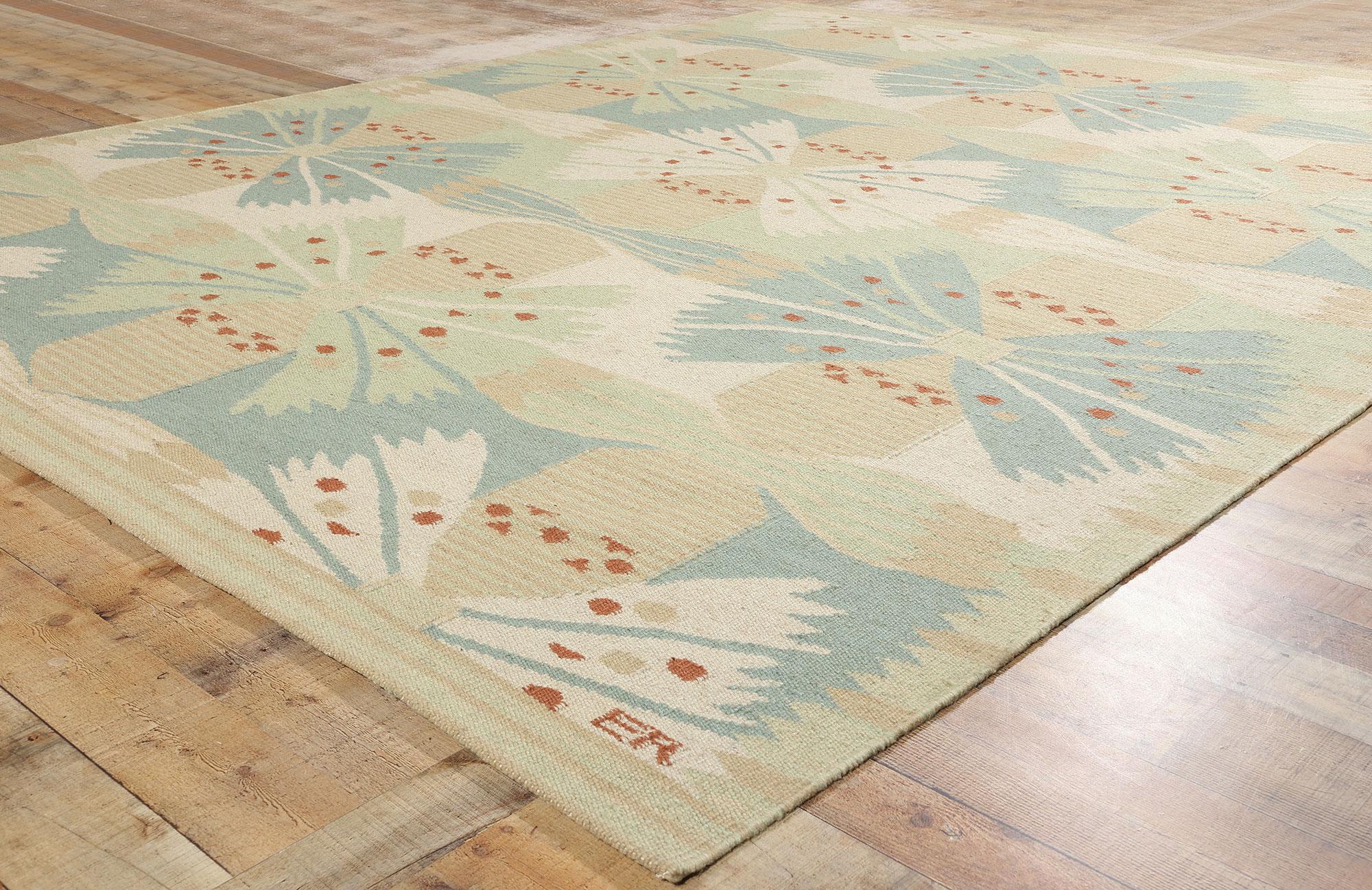 XXI secolo e contemporaneo Rug & Kilim di ispirazione svedese, la modernità scandinava incontra il design biofilico in vendita