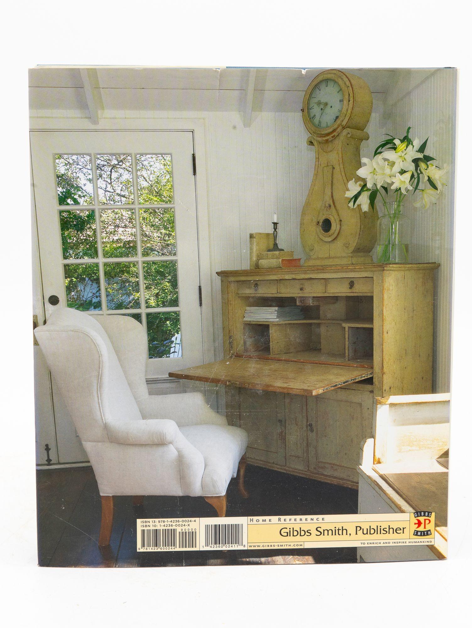 Swedish Interiors by Rhonda Eleish and Edie van Breems
On the back:
Swedish Interiors represents the best of Swedish design in America. Throughout these pages, you will be inspired as well as learn how to incorporate elements of Swedish design into
