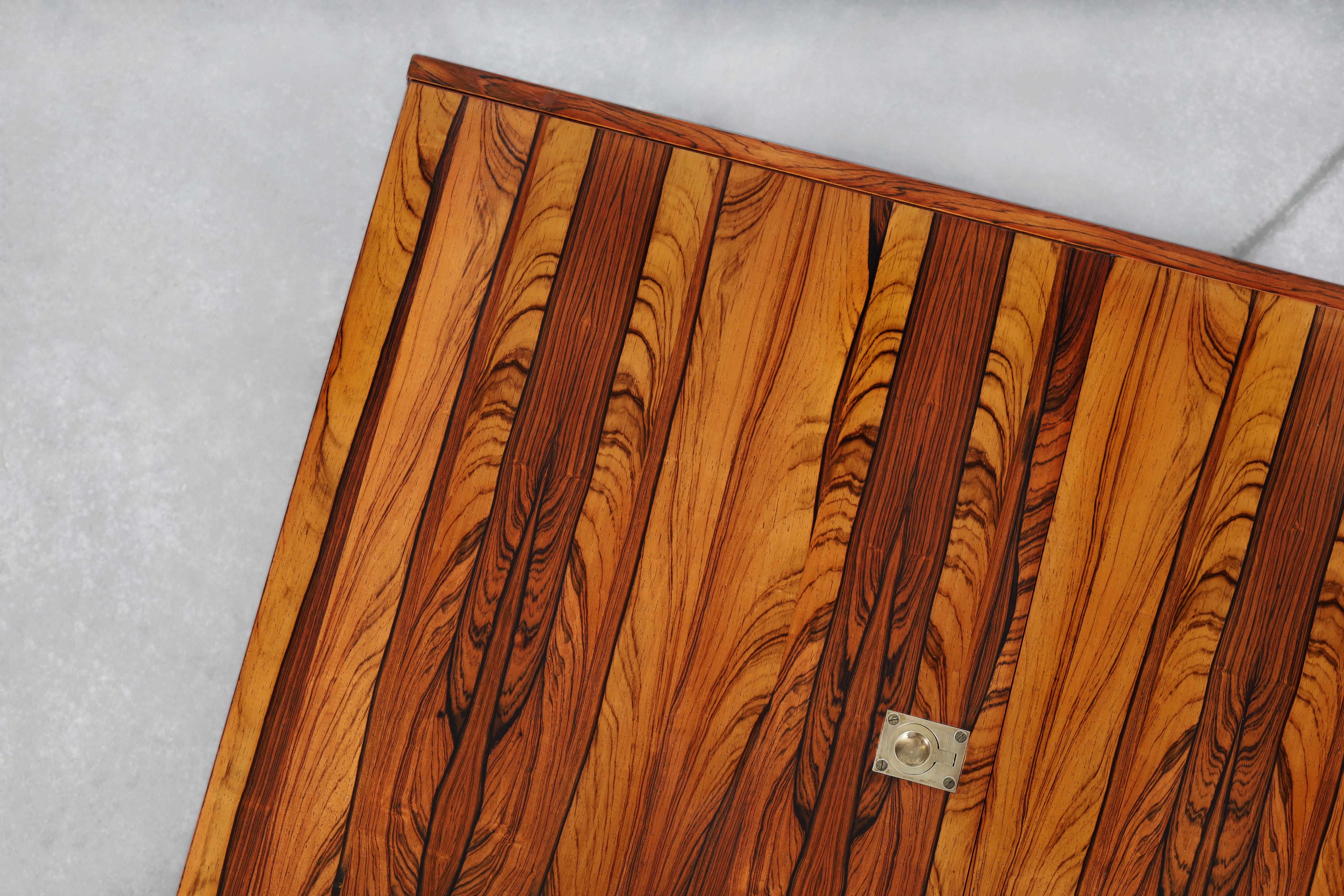 Swedish Jacaranda Bar Cabinet by Gillis Lundgren For Sale 7