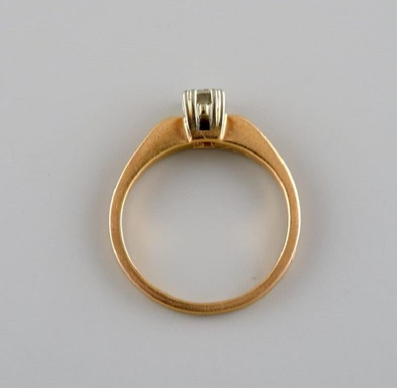 Schwedischer Juwelier, Vintage-Ring aus 18 Karat Gold, mit 0,14 Karat Brillanten verziert (Brillantschliff) im Angebot