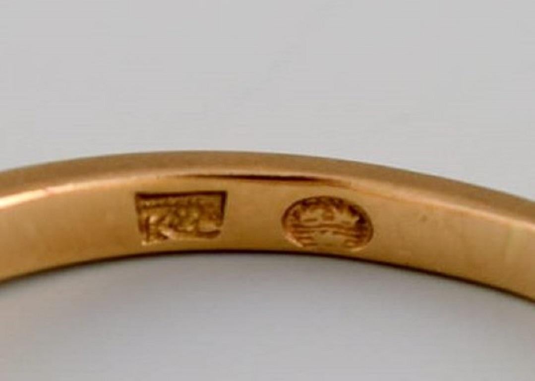 Swedish Jeweler, Vintage Ring in 18 Carat Gold Adorned with 0.14 Carat Brilliant In Excellent Condition For Sale In bronshoj, DK