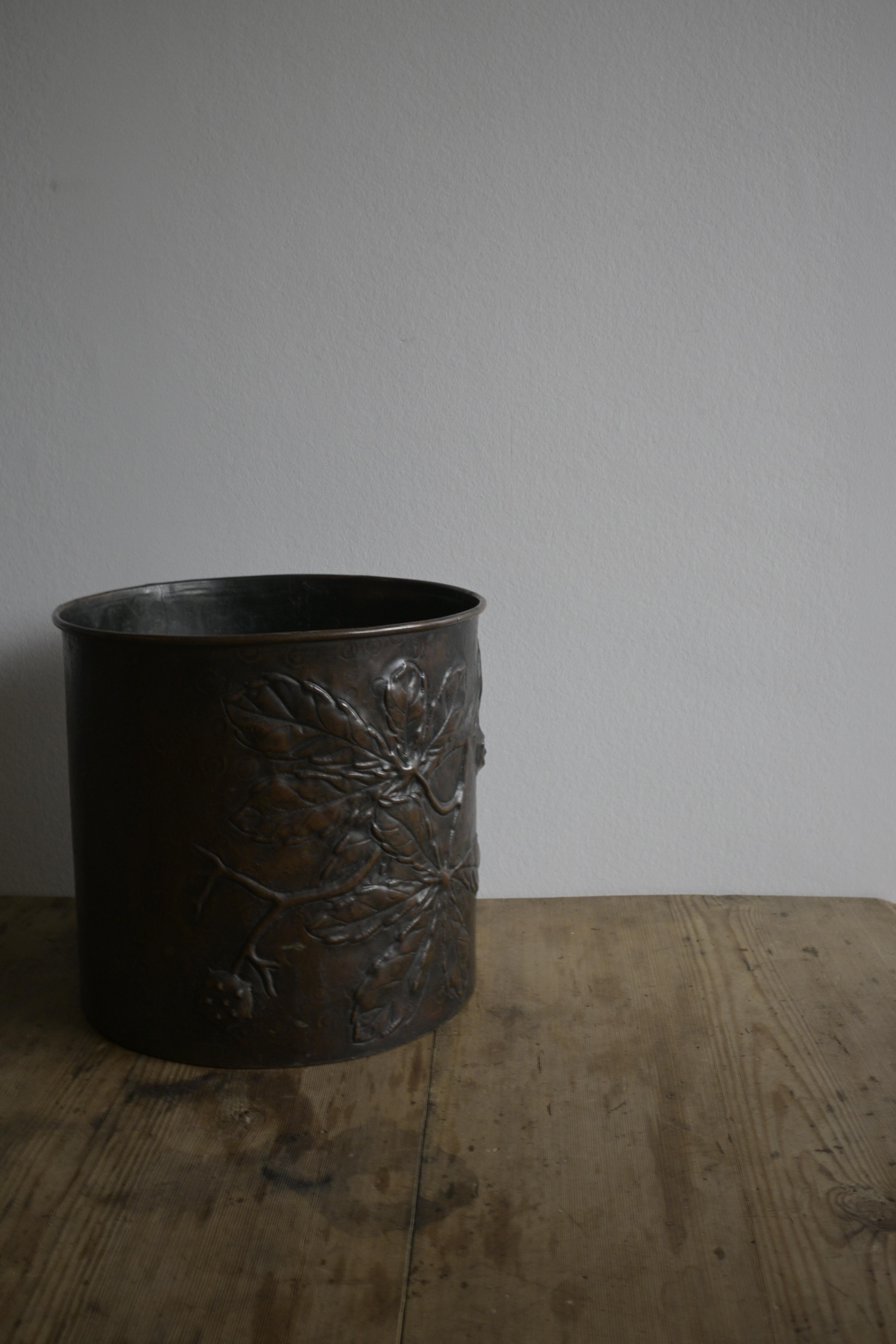 Botte di rame Jugend svedese Swedish Metal Art Ltd, 1905 ca. in vendita 2