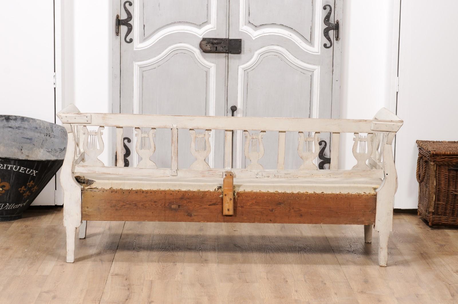 Swedish Karl Johan Period 1820s Painted Sofa with Carved Lyres For Sale 1