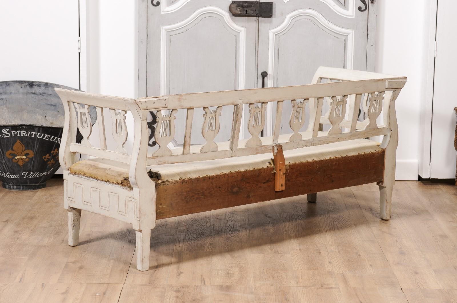 Swedish Karl Johan Period 1820s Painted Sofa with Carved Lyres For Sale 2