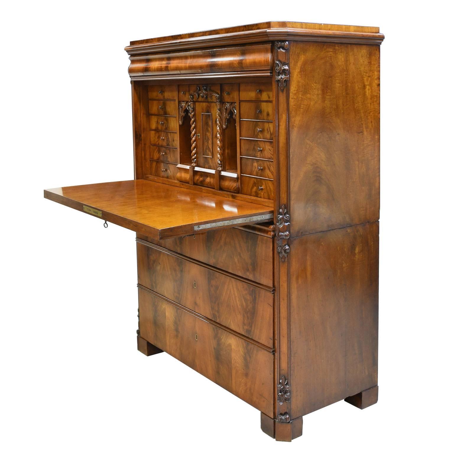 Swedish Karl Johan Secretary Desk in West Indies Mahogany, circa 1845 In Good Condition In Miami, FL