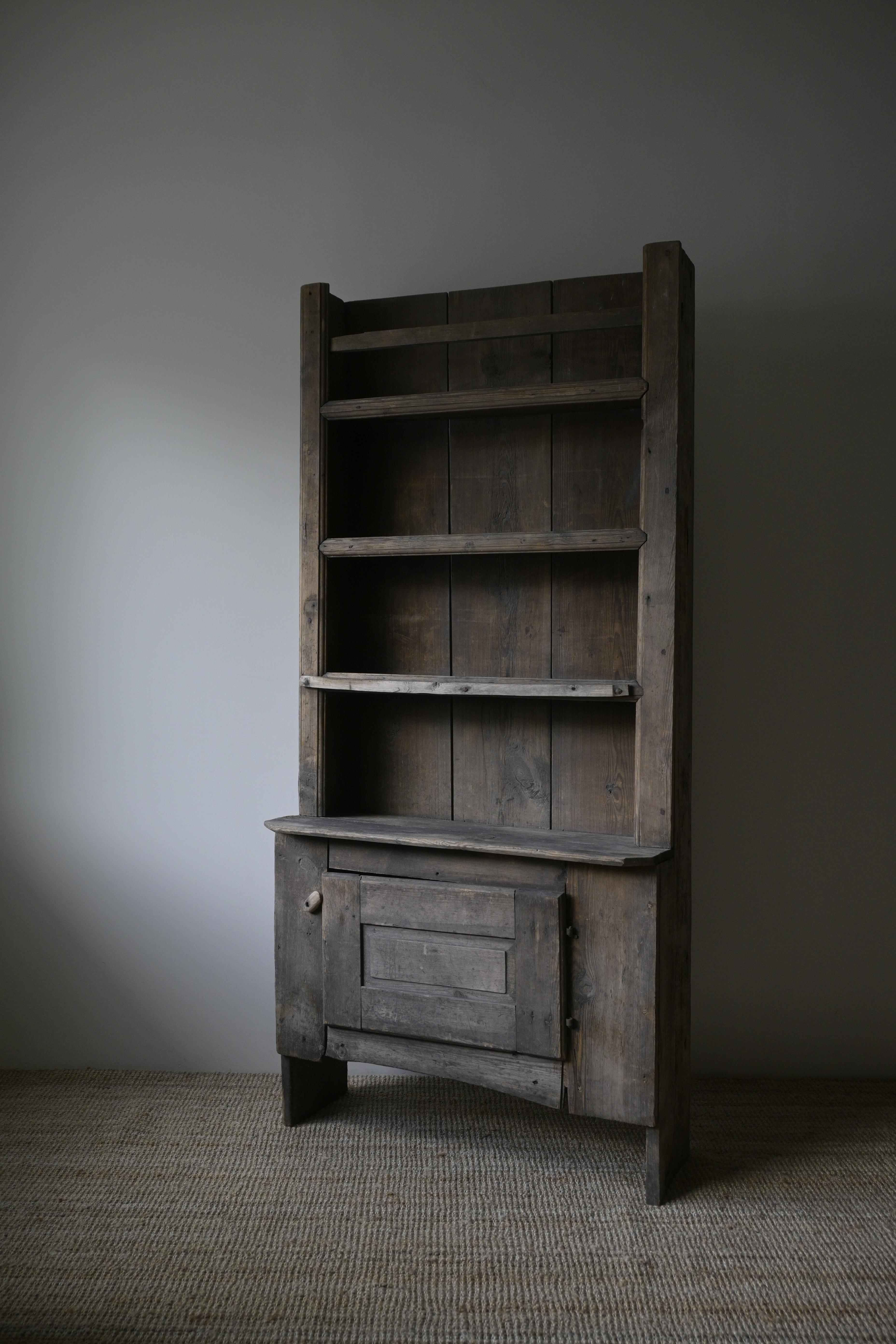 19th Century Swedish Kärlhylla from Orsa, Dalarna ca 1830 For Sale