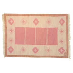 Kilim suédois dans les tons de rose