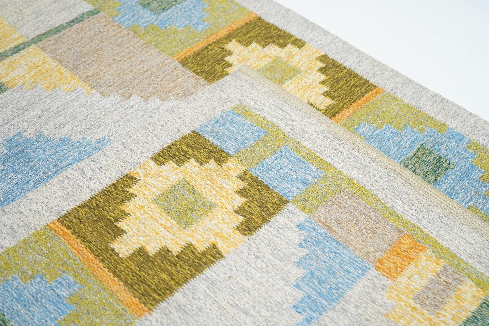 Swedish Kilim Rug 4'3'' x 6'7'' For Sale 6