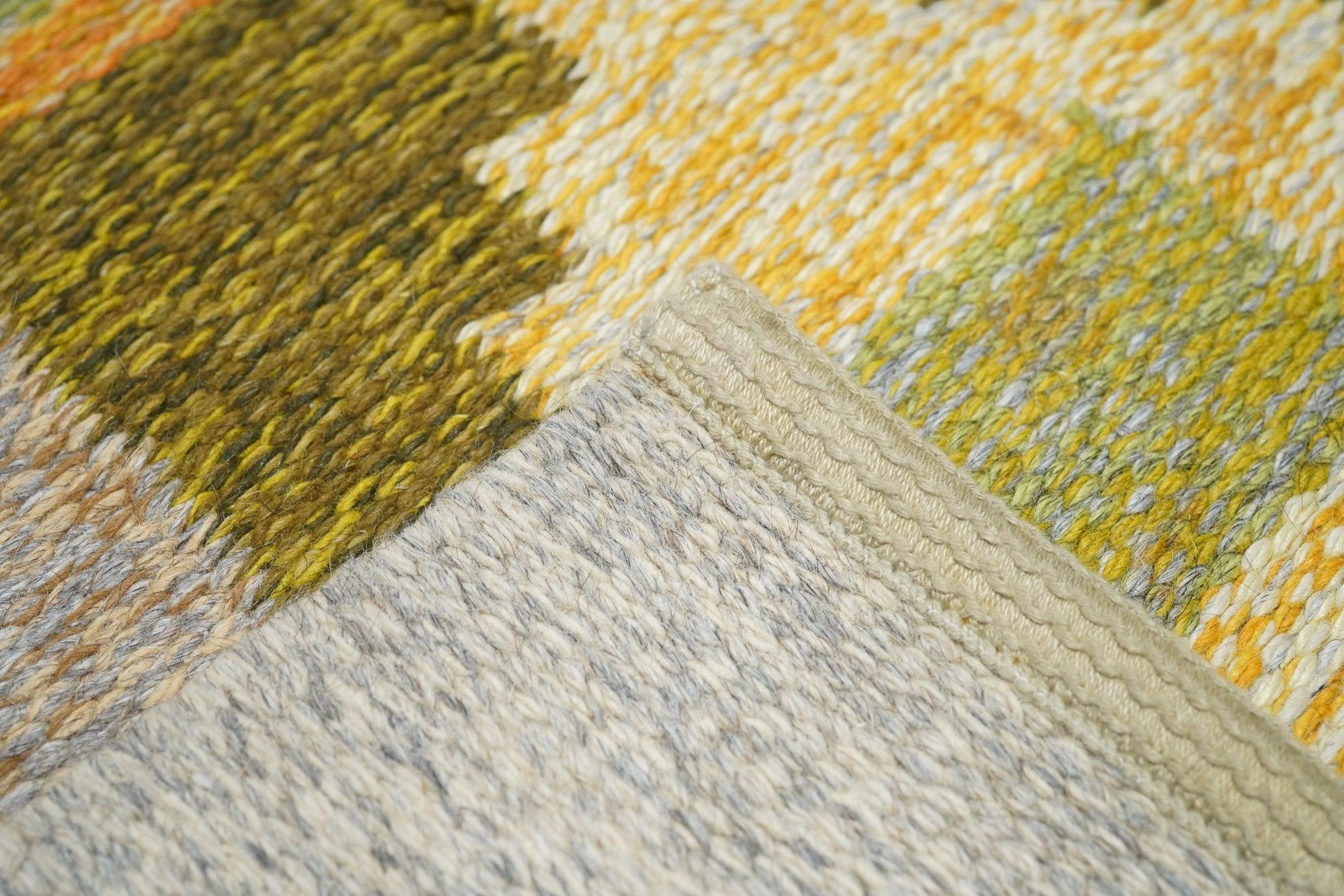 Swedish Kilim Rug 4'3'' x 6'7'' For Sale 7