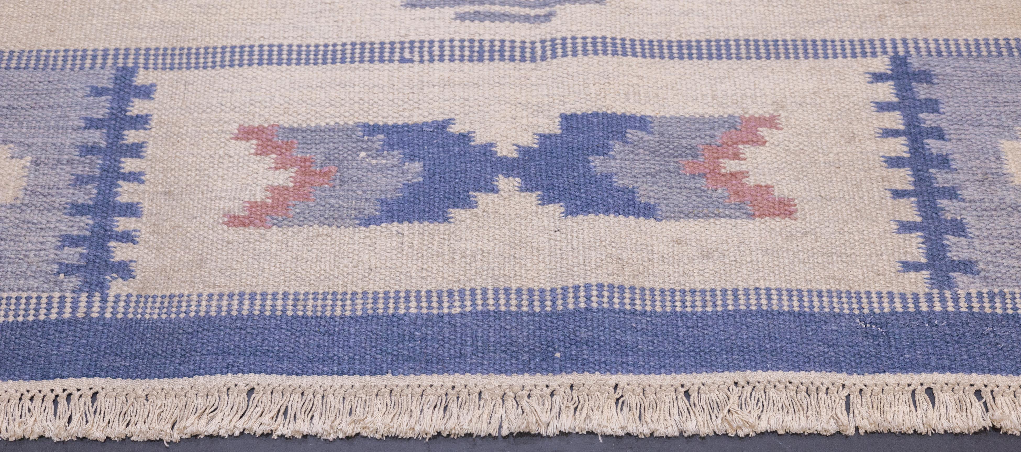 20th Century Swedish Kilim Rug 4'5'' x 6'3'' For Sale