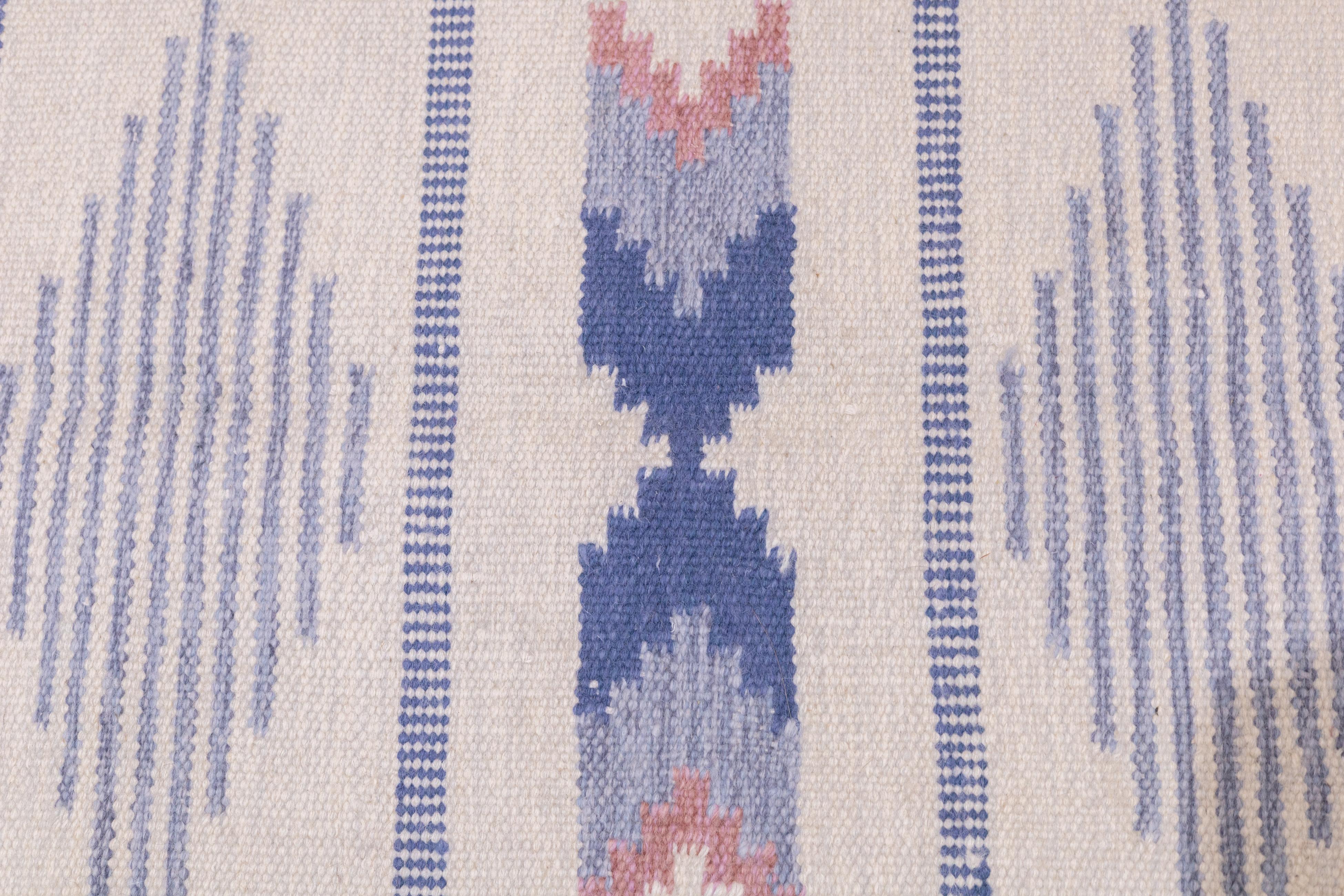 Swedish Kilim Rug 4'5'' x 6'3'' For Sale 2