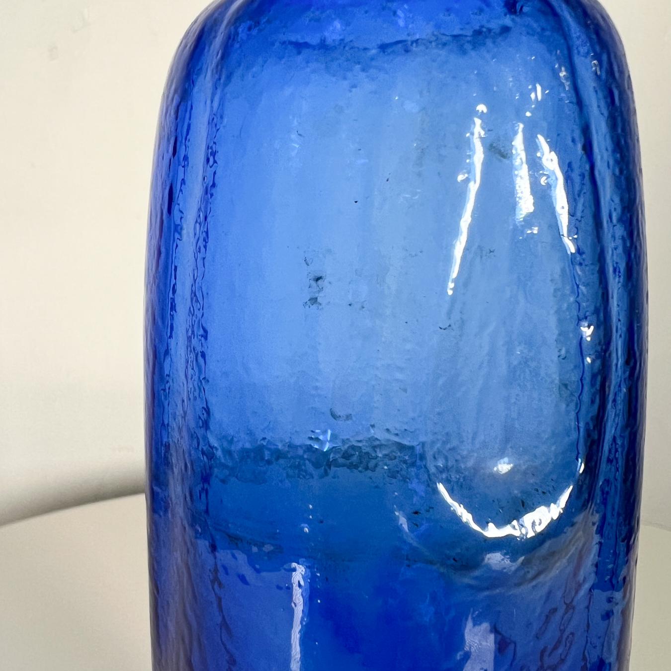 Swedish Kosta Art Glass Modern Organic Blue Vase Water Droplets In Good Condition In Chula Vista, CA