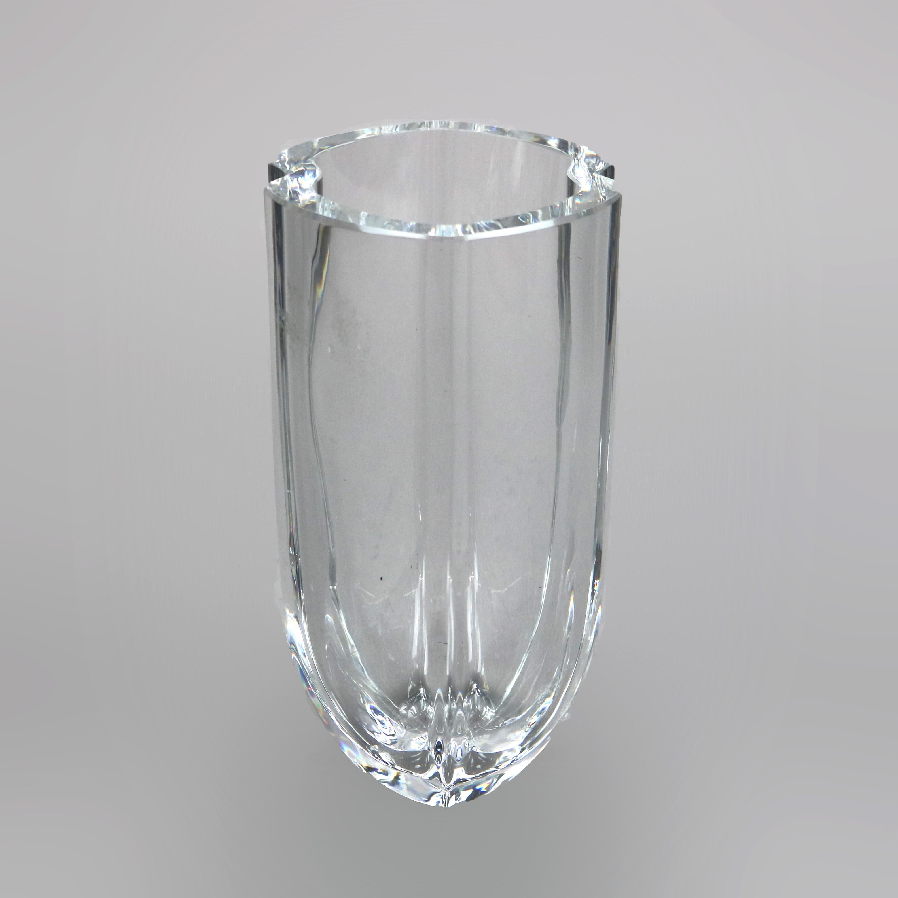 Swedish Kosta Lead Crystal Flower Vase, 20th C 4