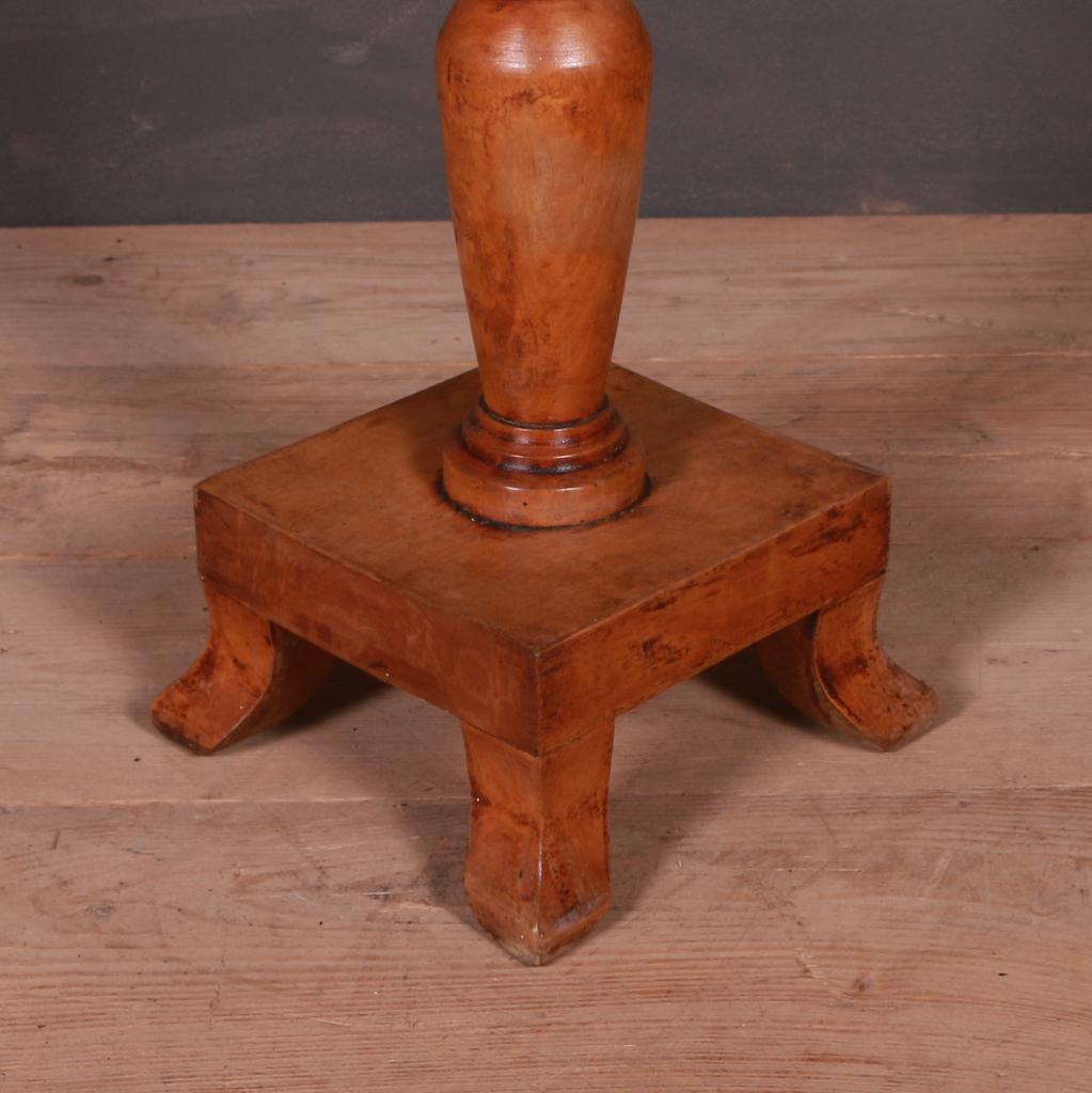 19th century Primitive Swedish lamp table, 1840.

Dimensions:
29.5 inches (75 cms) high
26.5 inches (67 cms) diameter.