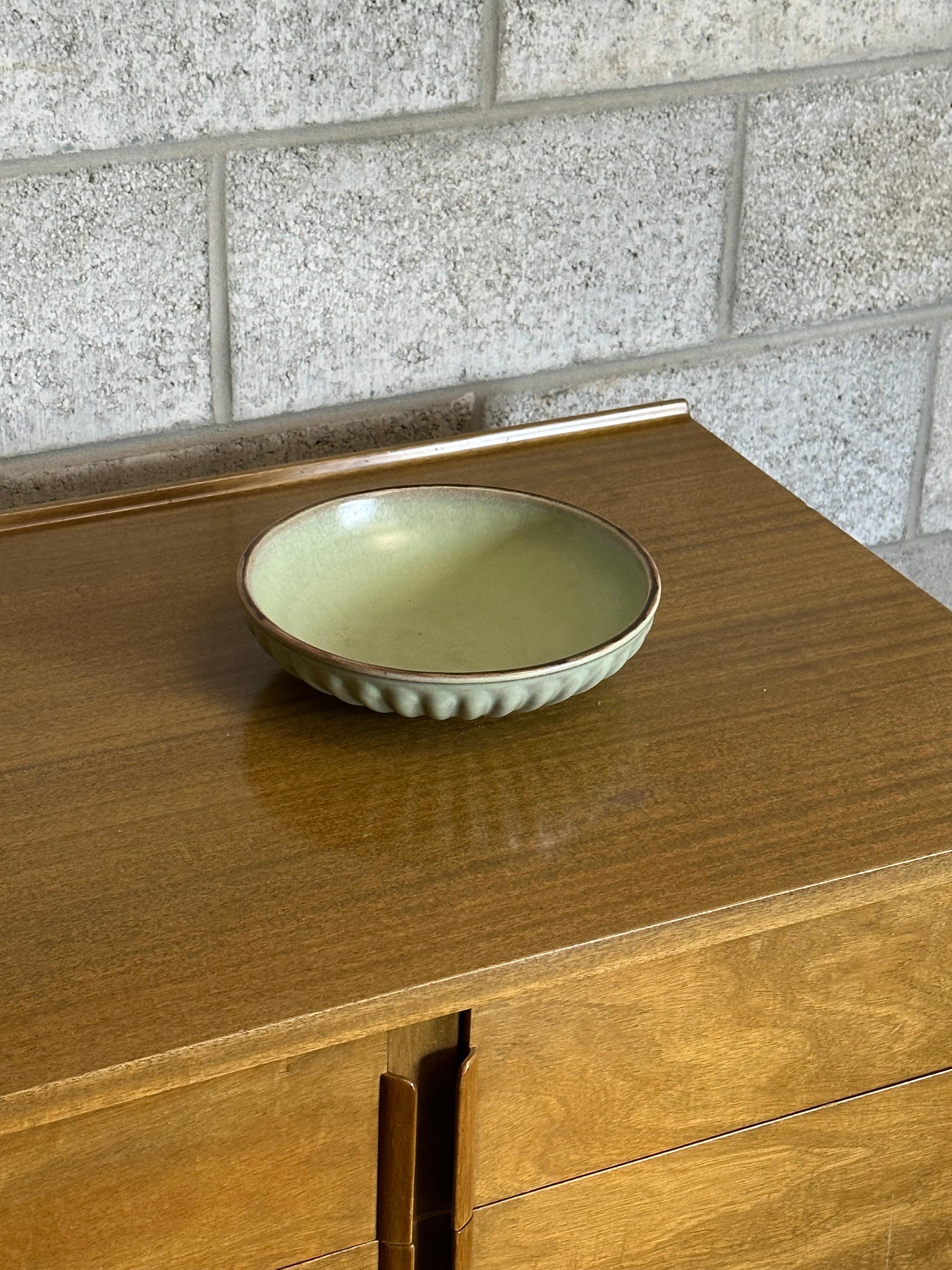 Mid-Century Modern Swedish Large Ceramic Low Bowl Attributed to Harald Östergren for Upsala Ekeby For Sale