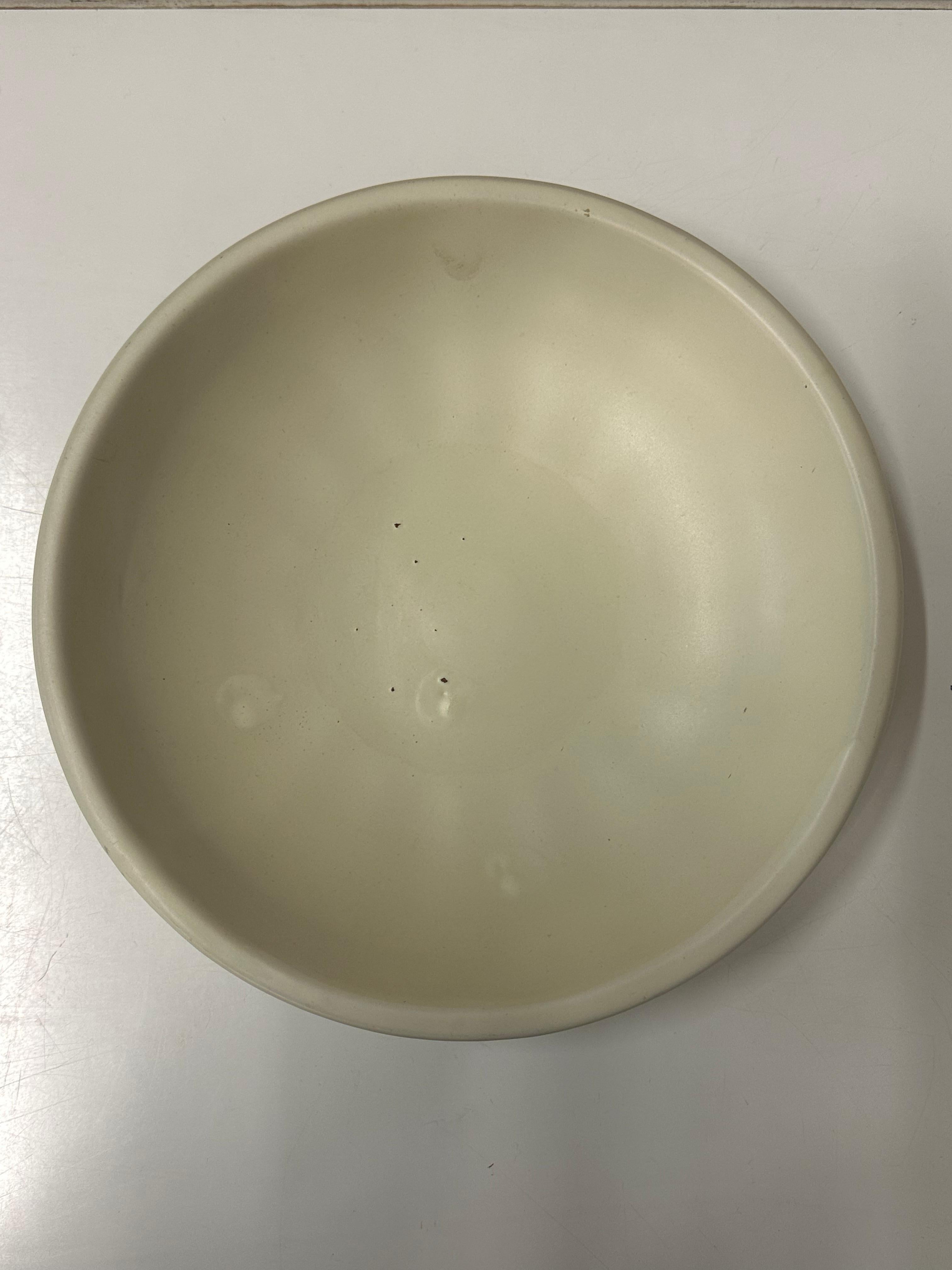 Swedish Large Ceramic Low Bowl Attributed to Harald Östergren for Upsala Ekeby In Good Condition For Sale In St.Petersburg, FL