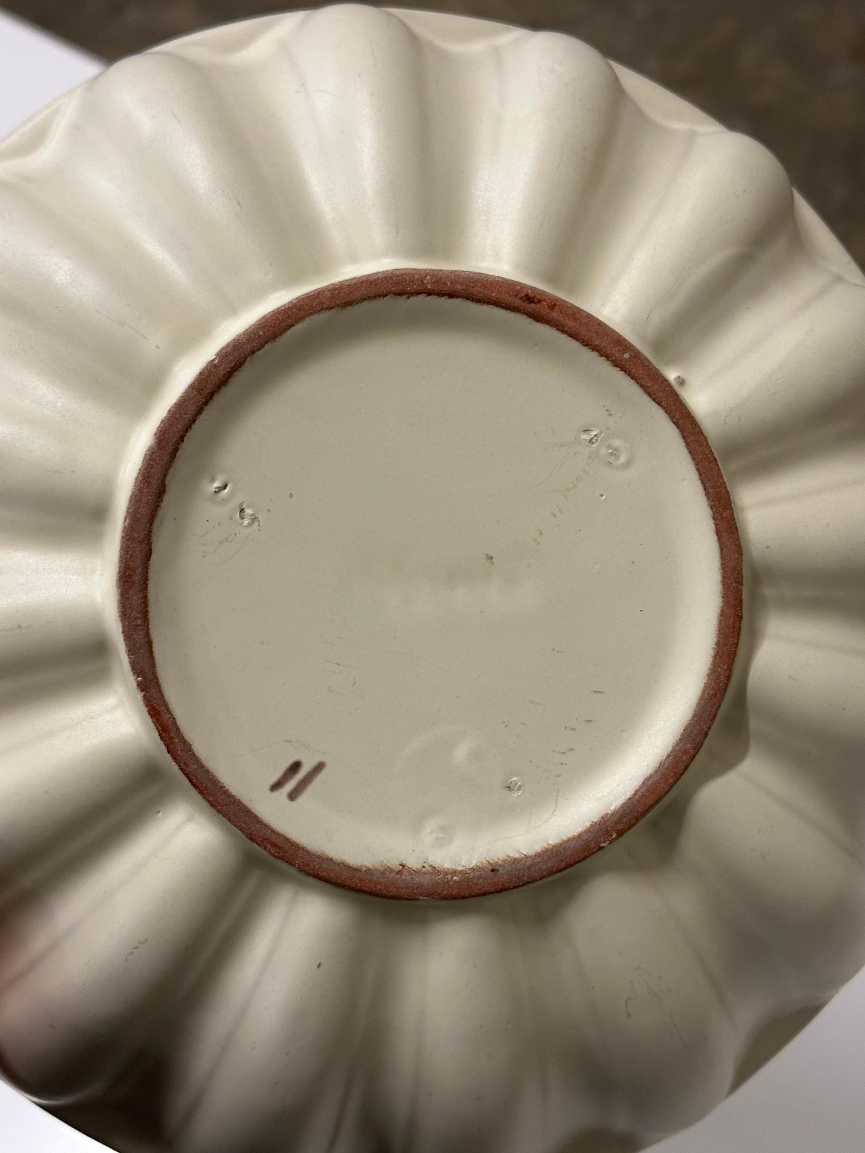 Swedish Large Ceramic Low Bowl Attributed to Harald Östergren for Upsala Ekeby For Sale 2