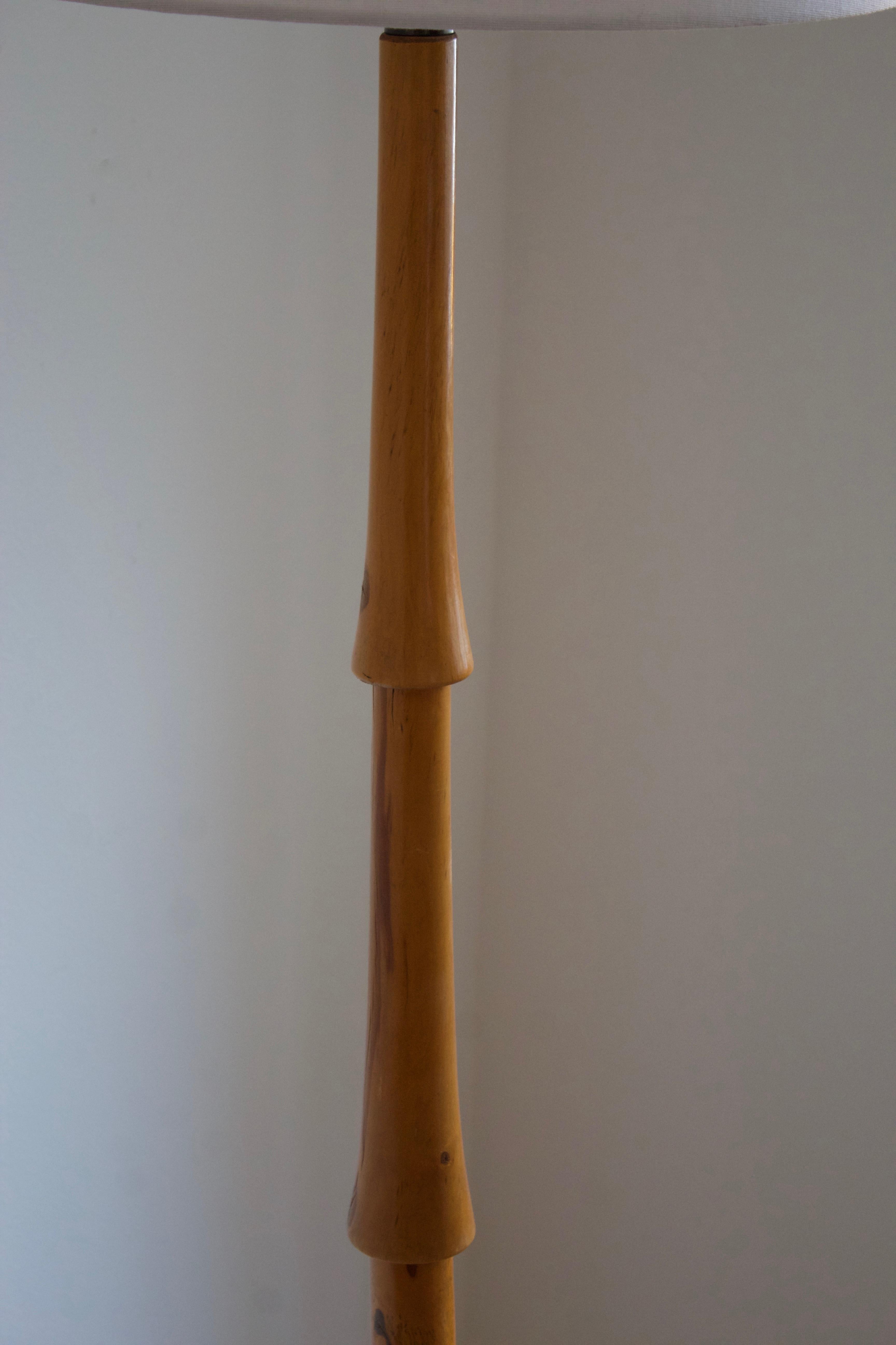 Swedish, Large Floor Lamp, Masur Birch Fabric, Sweden, 1940s In Good Condition In High Point, NC