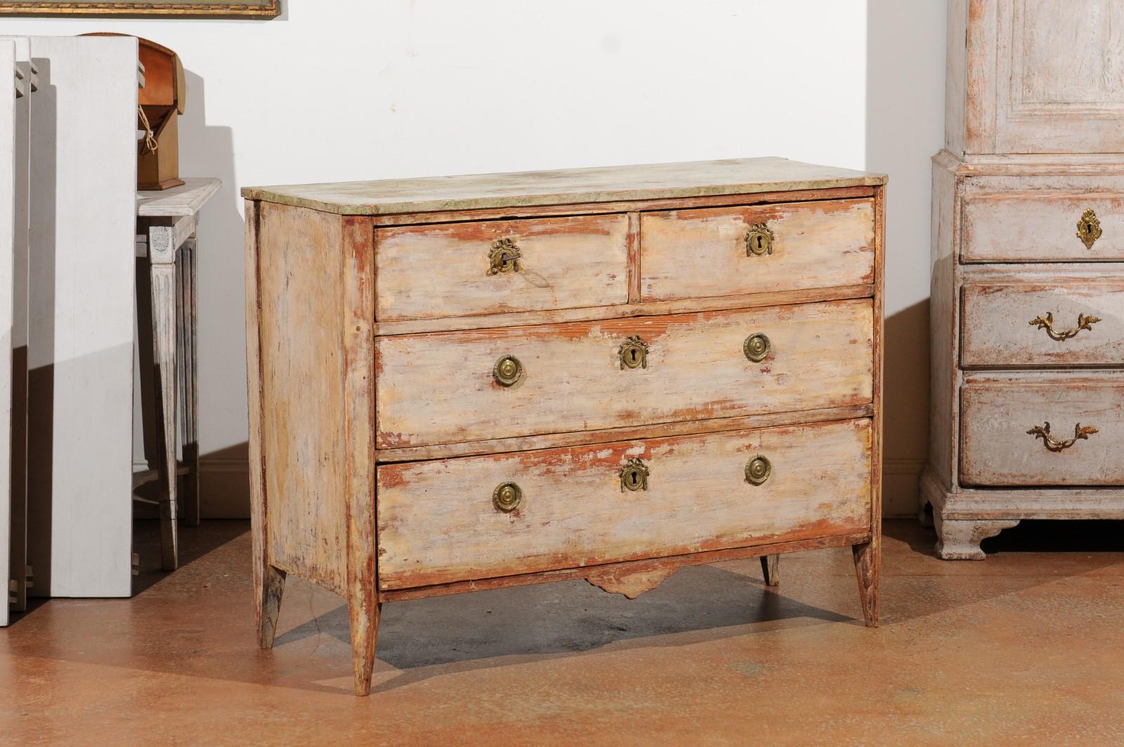 Swedish Late 18th Century Gustavian Four-Drawer Chest with Distressed Patina In Good Condition In Atlanta, GA