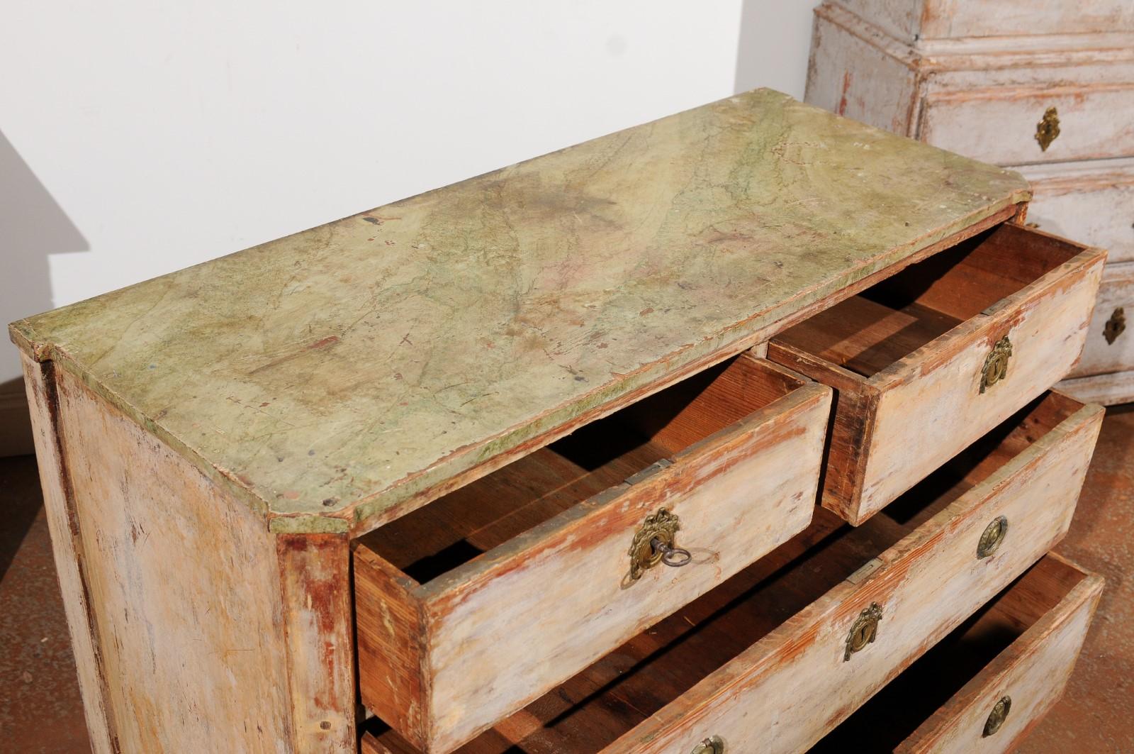 Swedish Late 18th Century Gustavian Four-Drawer Chest with Distressed Patina 1