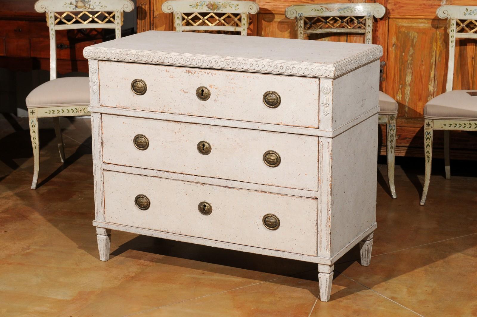 Swedish Late 18th Century Gustavian Painted Three-Drawer Chest with Guilloches 4