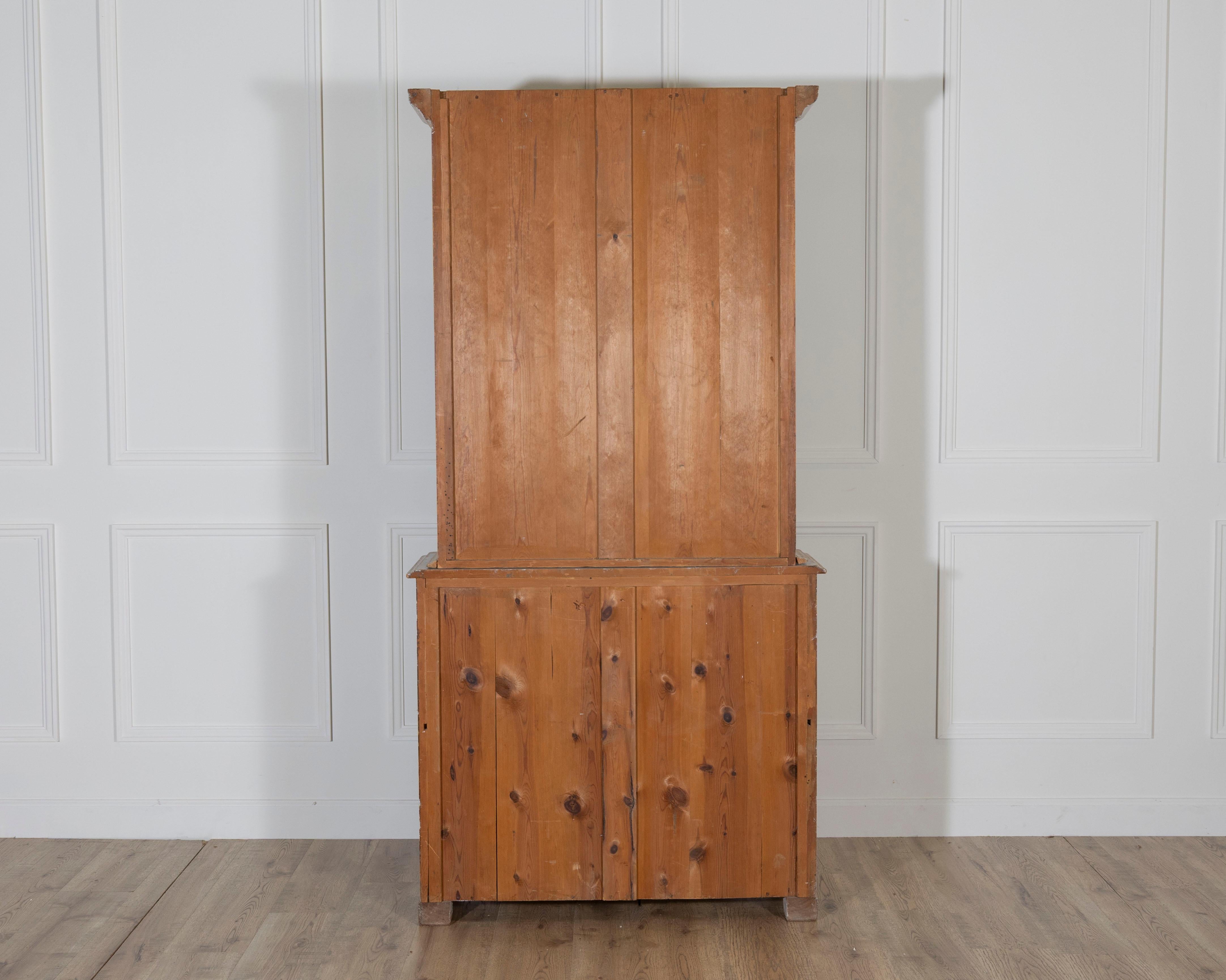 Swedish Late 19th Century Painted Bookcase with Glass Doors For Sale 1