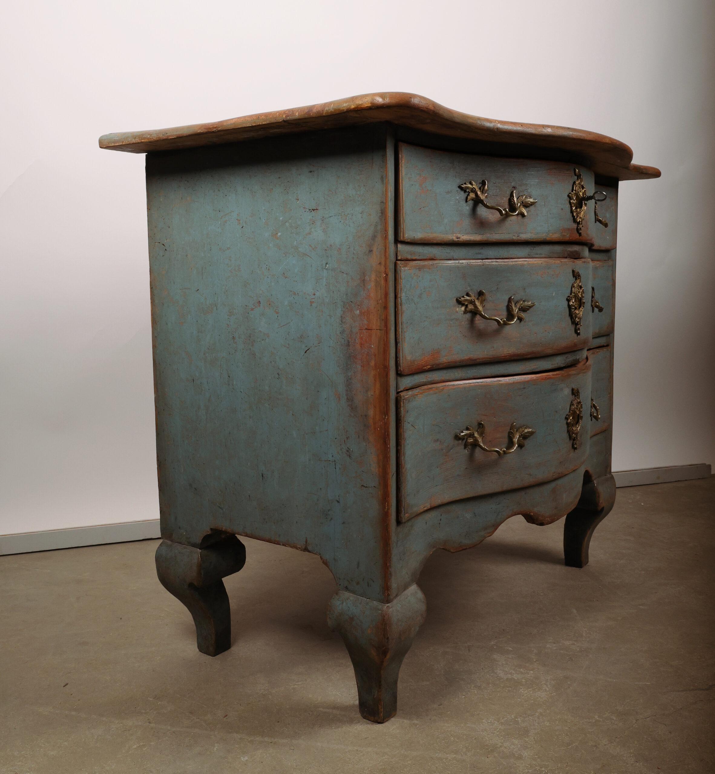 18th Century Swedish Late Baroque Chest of Drawers