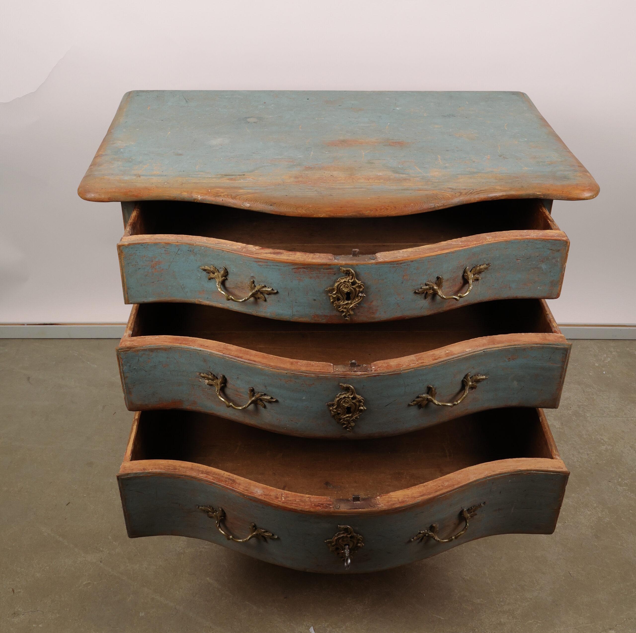 Swedish Late Baroque Chest of Drawers 2