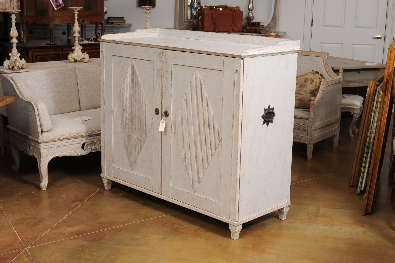 Swedish Late Gustavian Early 19th Century Sideboard with Carved Diamond Motifs For Sale 6