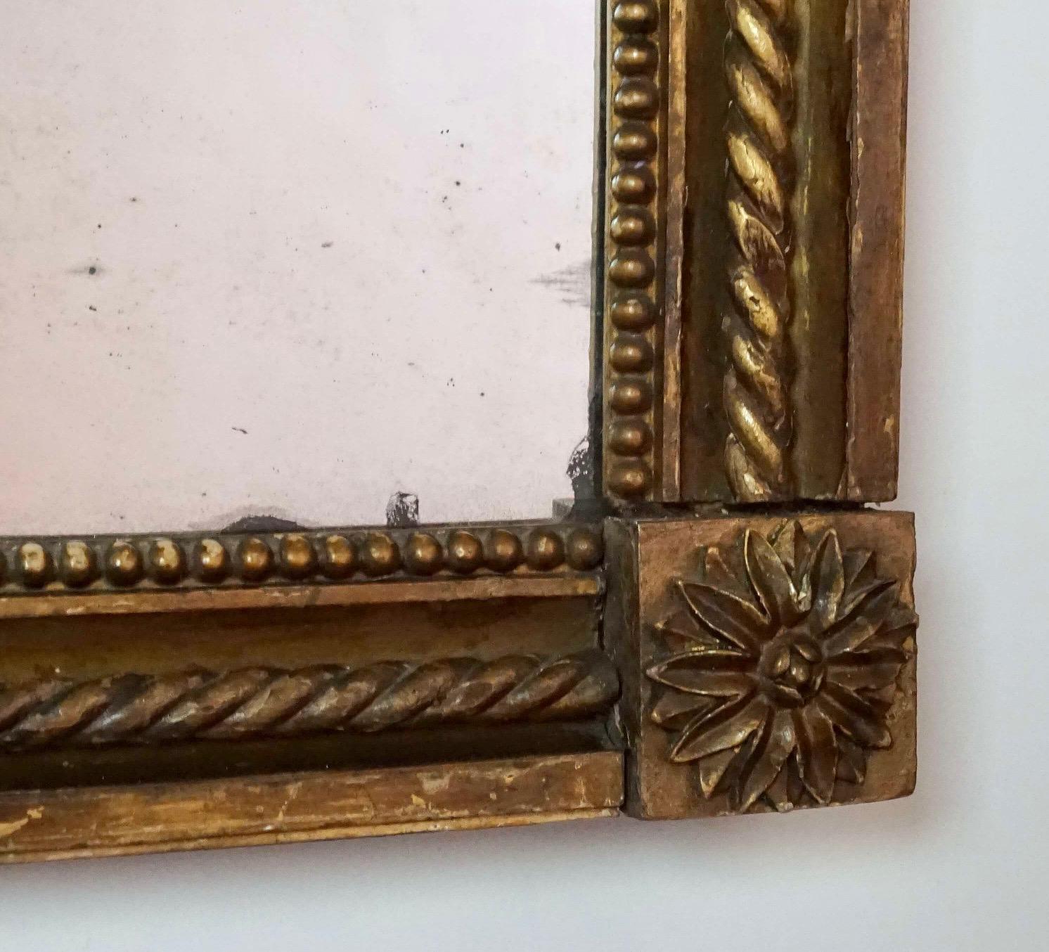 Schwedischer spätviktorianischer Trumeau-Spiegel aus vergoldetem Holz aus dem frühen Kaiserreich, um 1810 im Angebot 4