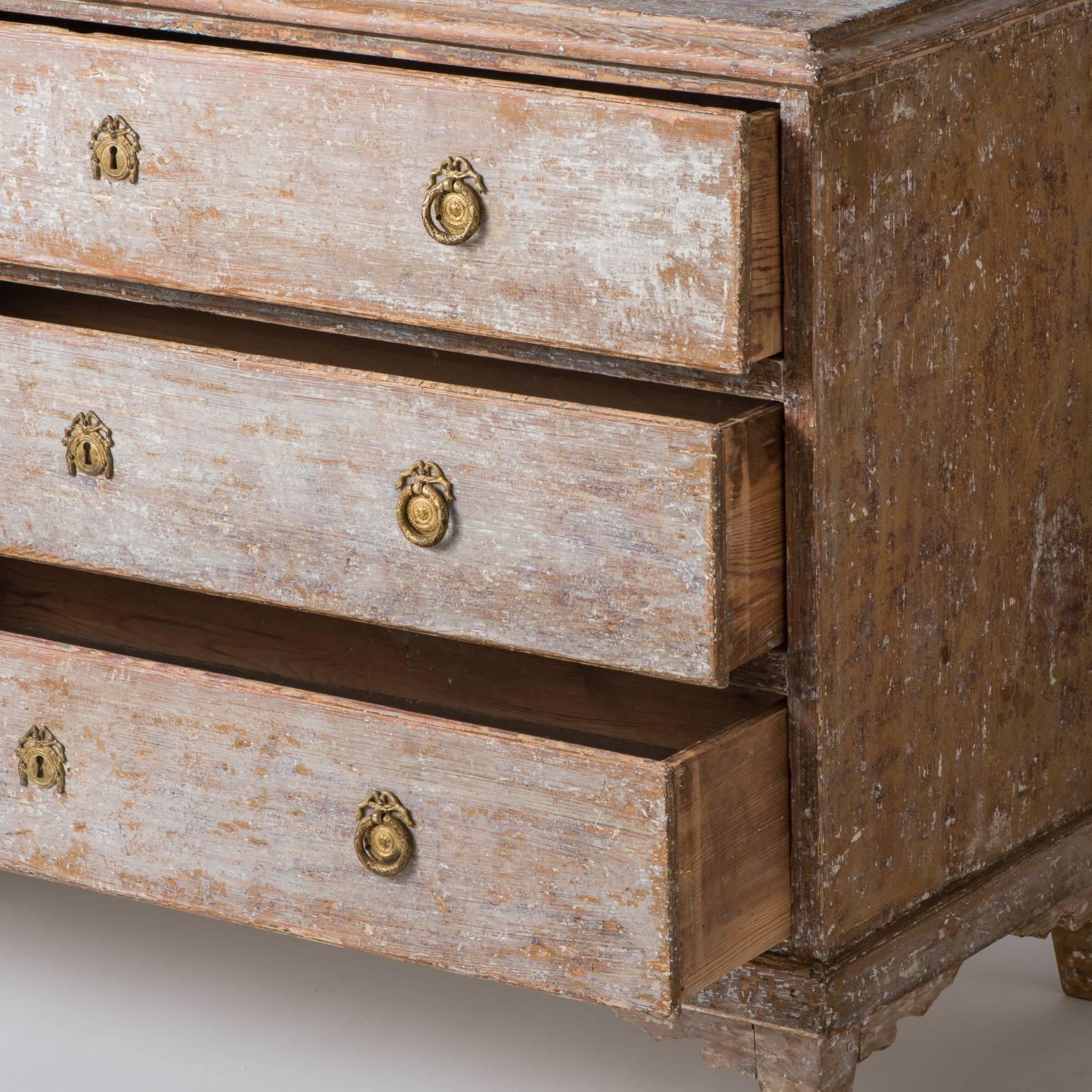 Swedish Late Gustavian Period Three-Drawer Chest, circa 1825 For Sale 2