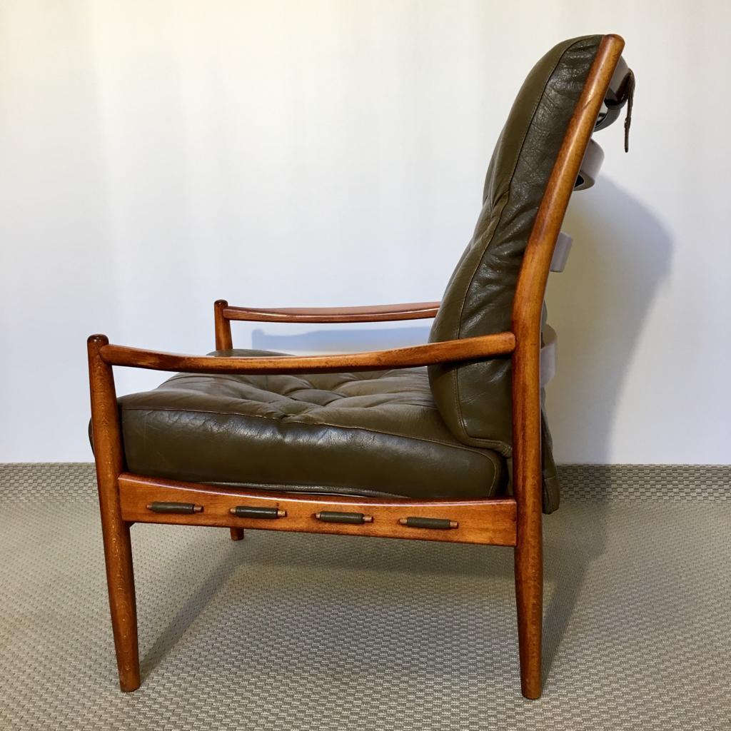 Swedish Green Leather and Mahogany Läckö Easy Chair by Ingemar Thillmark for OPE In Good Condition For Sale In Riga, Latvia